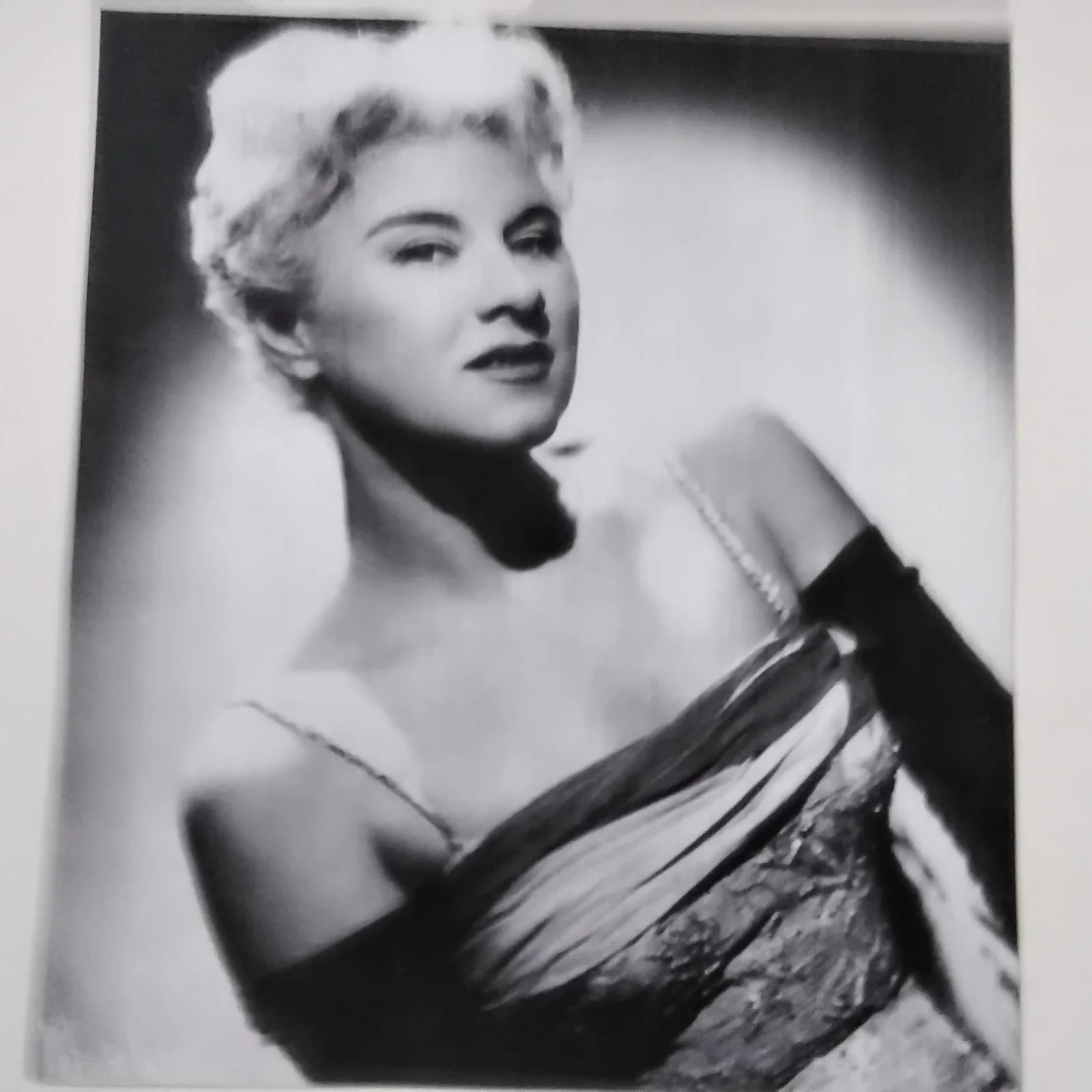 Hildegarde SIGNED Paper Photo 40s Singer Vaudeville Darling Je Vous Aime Beaucou, изображение 5