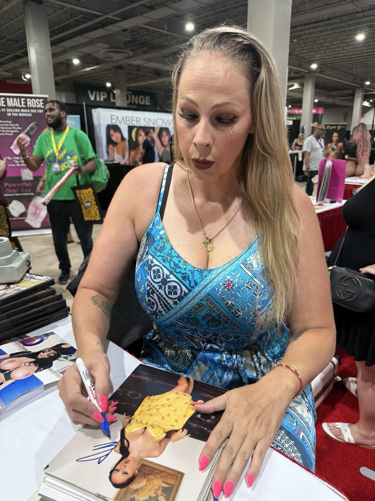 Gianna Michaels — Gianna Michaels Signed 8x10 Photo Adult Star Beckett BAS COA Autograph, изображение 2
