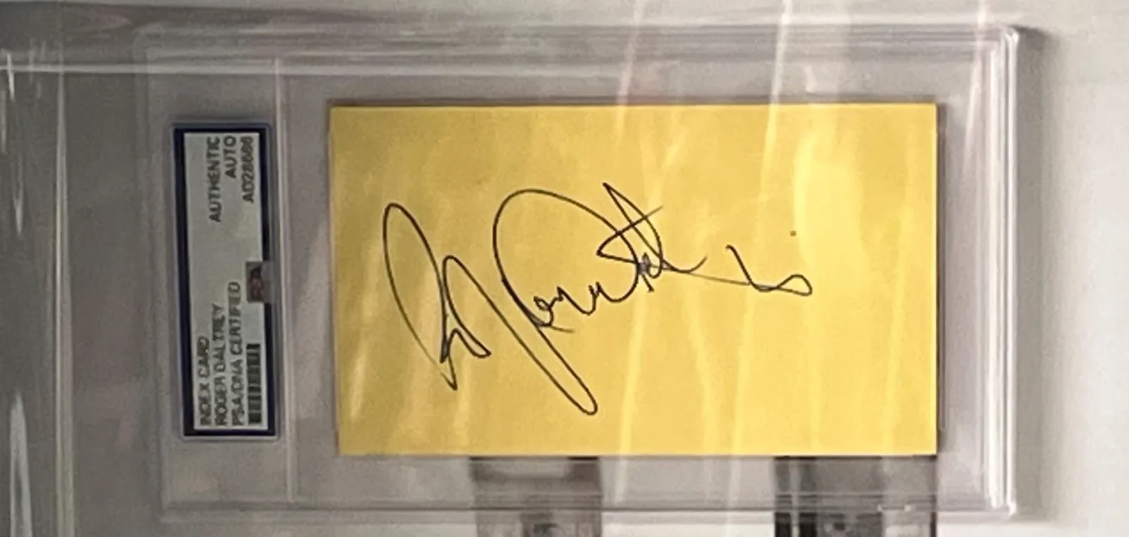 Roger Daltrey, John Entwistle, Pete Townshend — THE WHO group signed Collage Shadowbox Certified Signatures, image 2