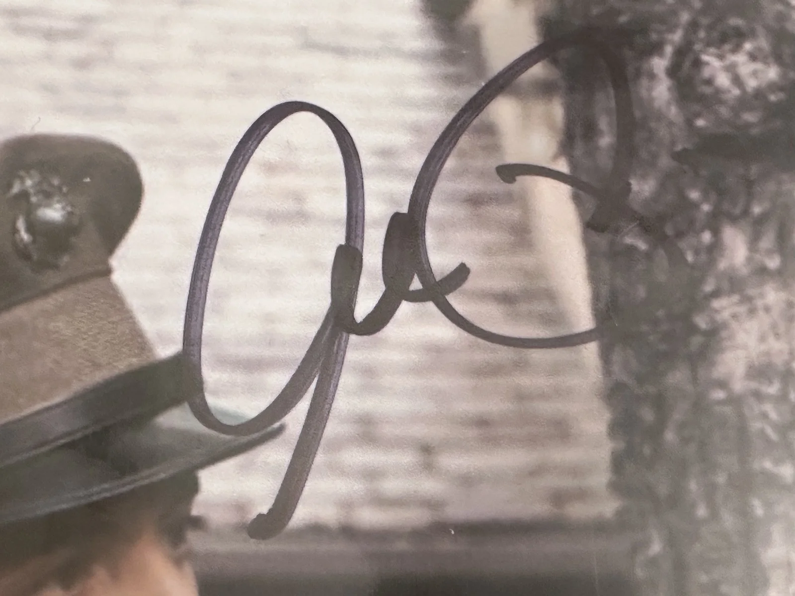 Al Pacino, James Cann — Al Pacino Autographed Sitting On Couch THE GODFATHER II 16x20 Photo ASI Proof, изображение 2