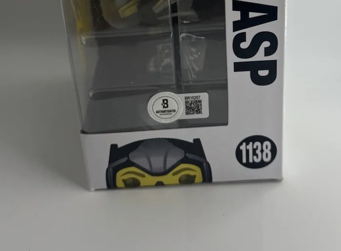 Evangeline Lilly — EVANGELINE LILY SIGNED THE WASP FUNKO POP BAS BECKETT 3, image 4
