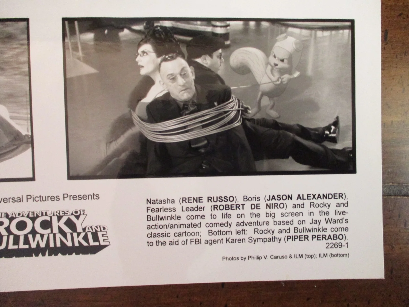 Rene Russo/Piper Perabo(THE ADVENTURES OF ROCKY AND BULLWINKLE)2000 10 x 8 Photo, изображение 4