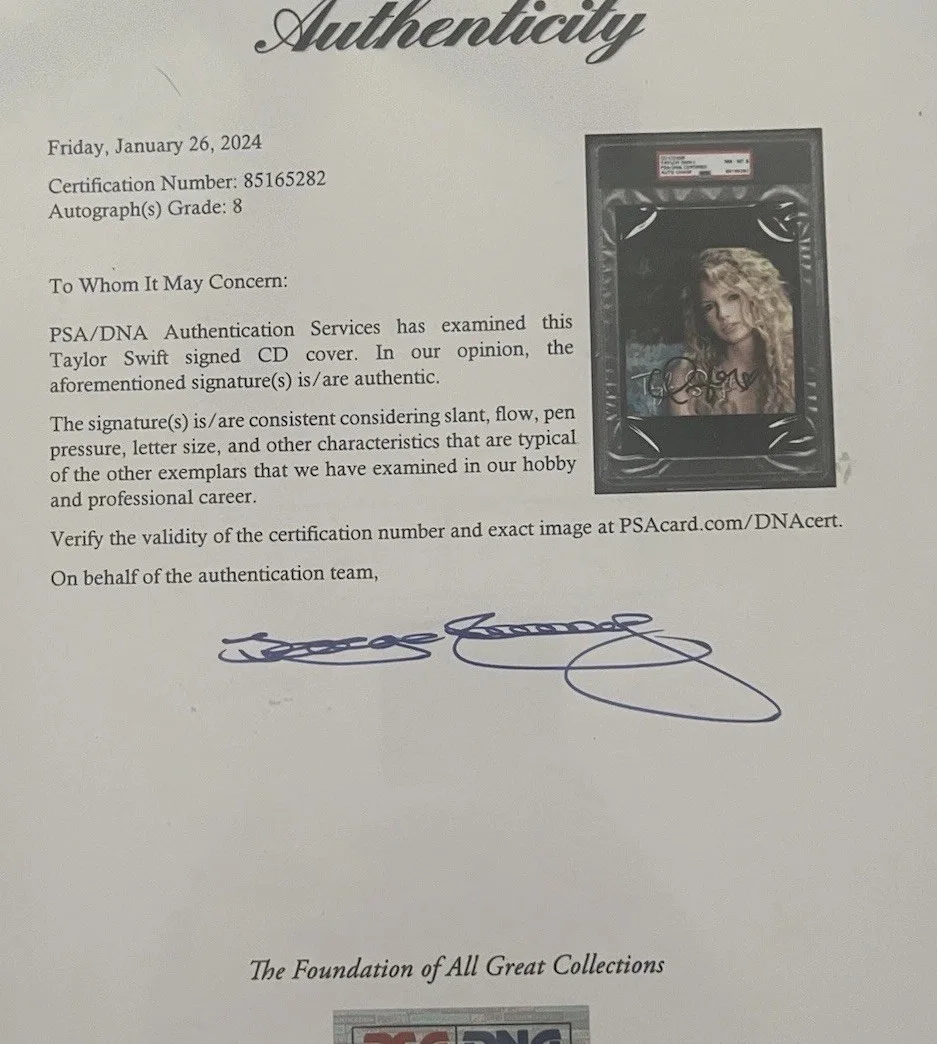 Taylor Swift Signed Autograph Debut Self-Titled CD Album Booklet COA PSA Perfect, изображение 4
