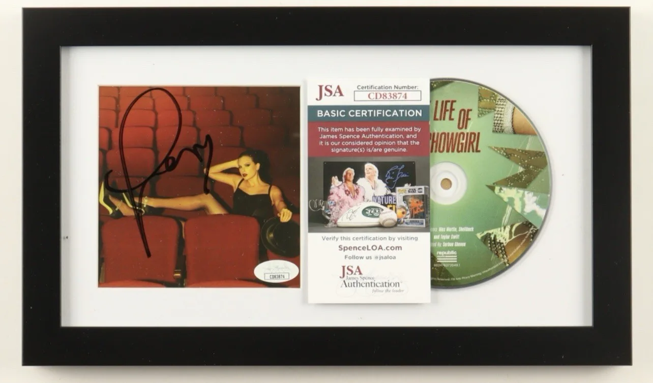 Taylor Swift Signed The Life of A Show Girl CD Cover JSA COA, изображение 2