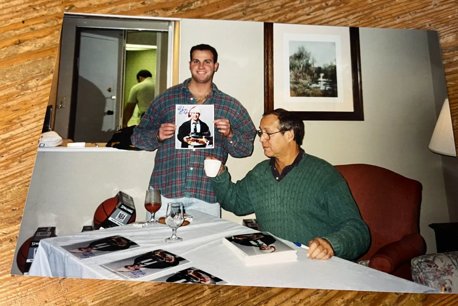Chevy Chase Signed Photo Christmas Vacation Clark Griswold COA, изображение 4