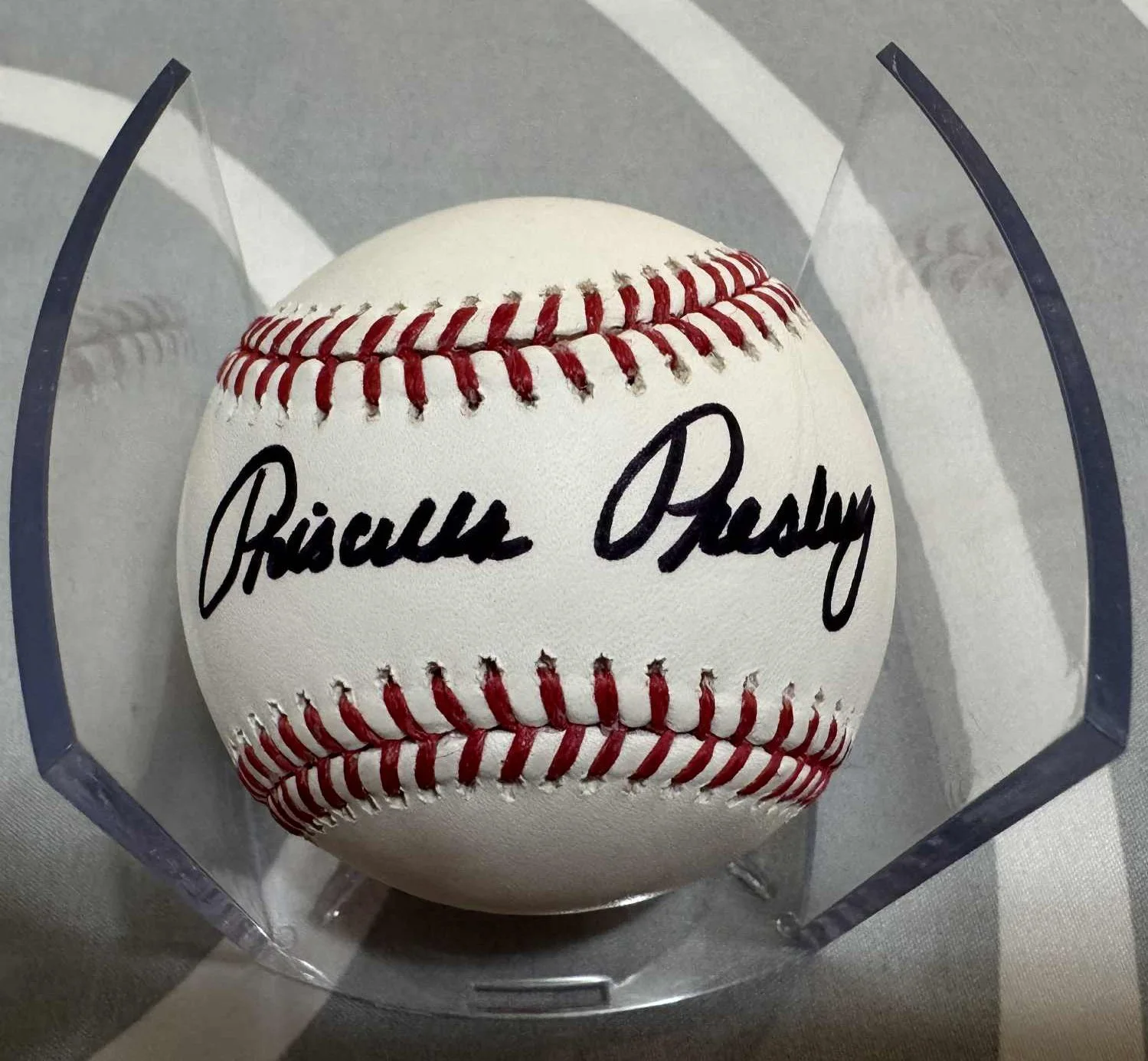PRISCILLA PRESLEY — PRISCILLA PRESLEY autographed OML signed baseball! The Naked Gun JSA/COA (ELVIS)