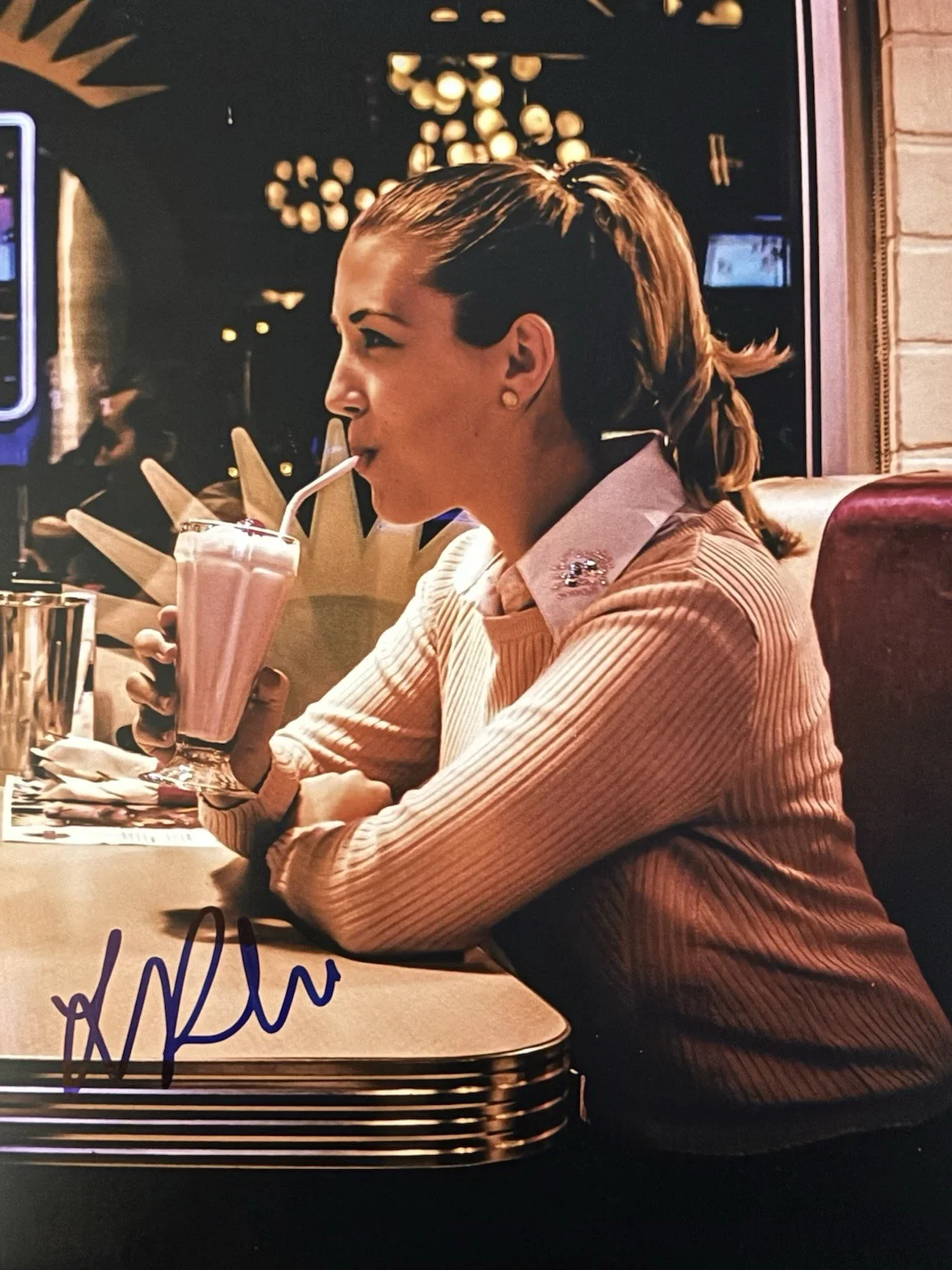 Lili Reinhart — LILI REINHART SIGNED RIVERDALE BETTY COOPER AUTOGRAPHED 8X10 PHOTO COA