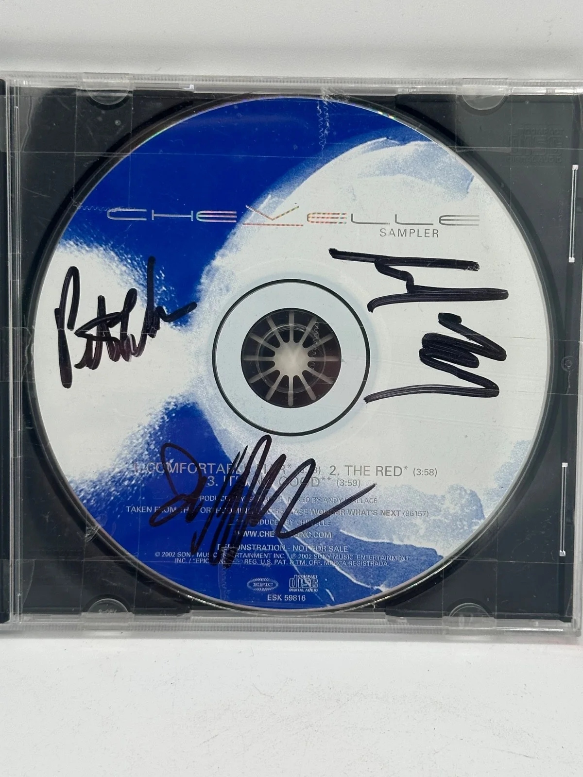 Chevelle “Wonder What’s Next” Signed CD Lot 4 Pieces Early Concert Autographs, изображение 2