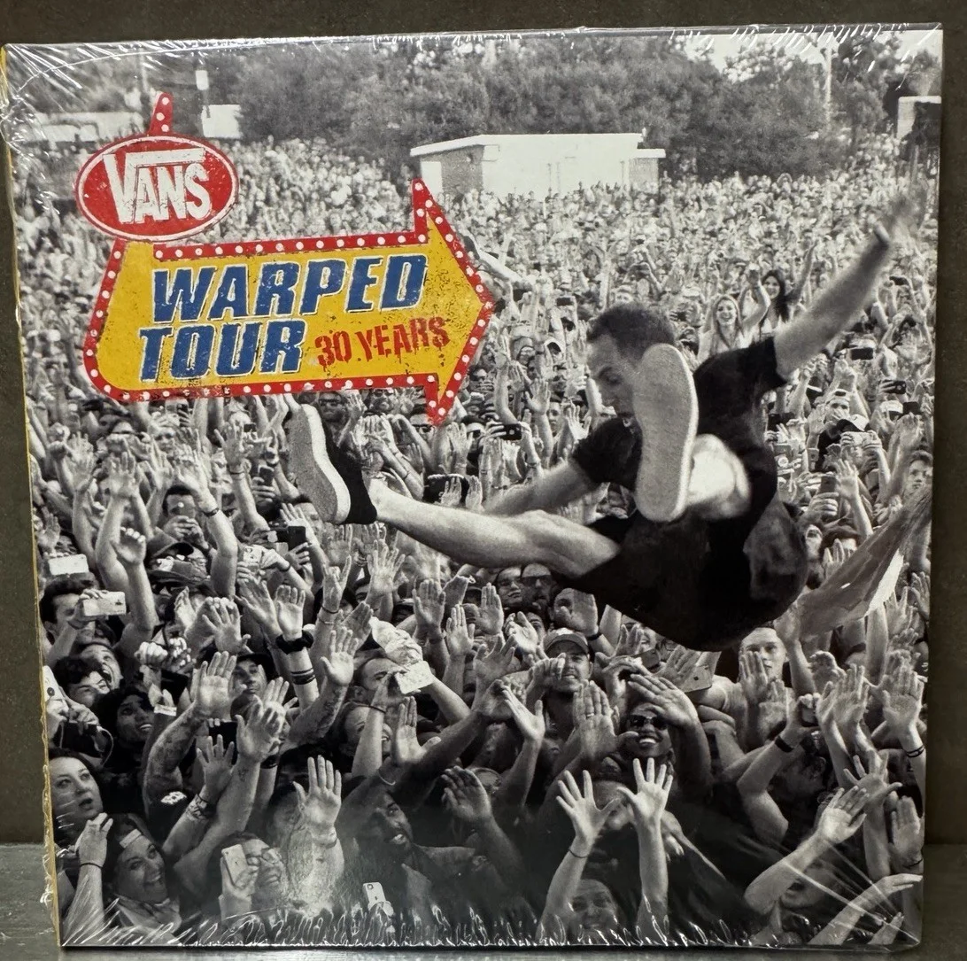 VANS Warped Tour 30 Years Official CD/ALBUM Limited Edition NEW UNOPENED, изображение 2