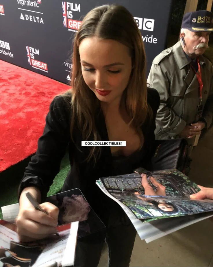 Camilla Luddington — CAMILLA LUDDINGTON "GREY'S ANATOMY" IN PERSON SIGNED 8X10 COLOR PHOTO PROOF COA, изображение 2