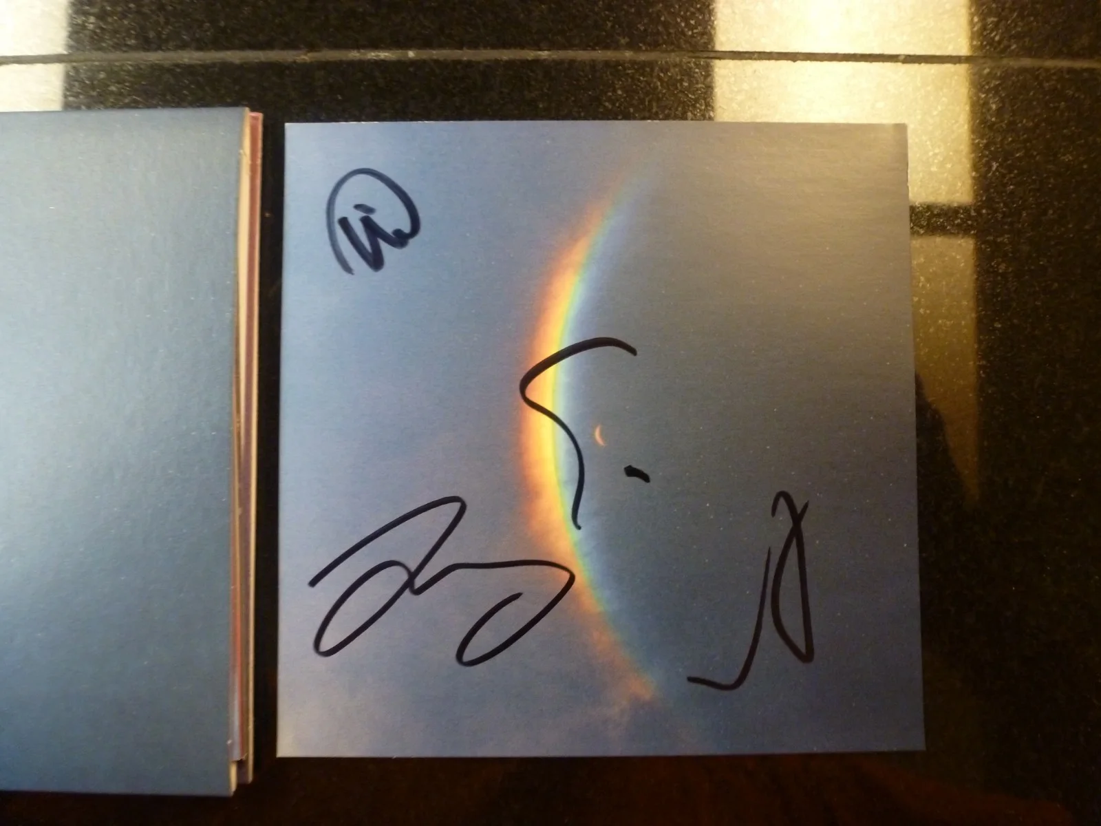 COLDPLAY SIGNED MOON MUSIC POSTCARD w/ CD AUTOGRAPHED TAYLOR SWIFT POP ROCK, image 2