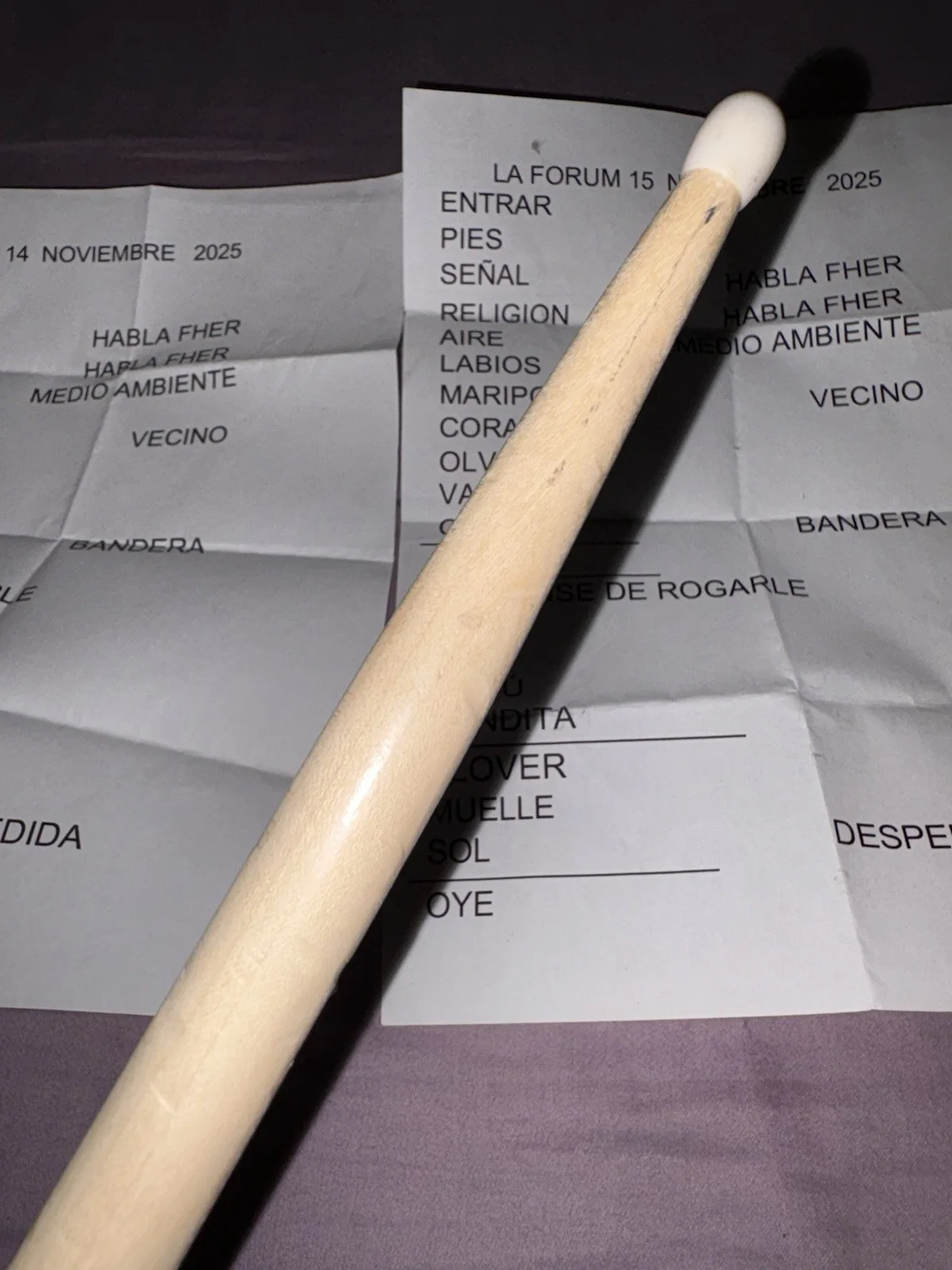 MANÁ Event Used VIVIR SIN AIRE TOUR Alex Gonzalez VIC FIRTH Drum Stick + Setlist, изображение 3