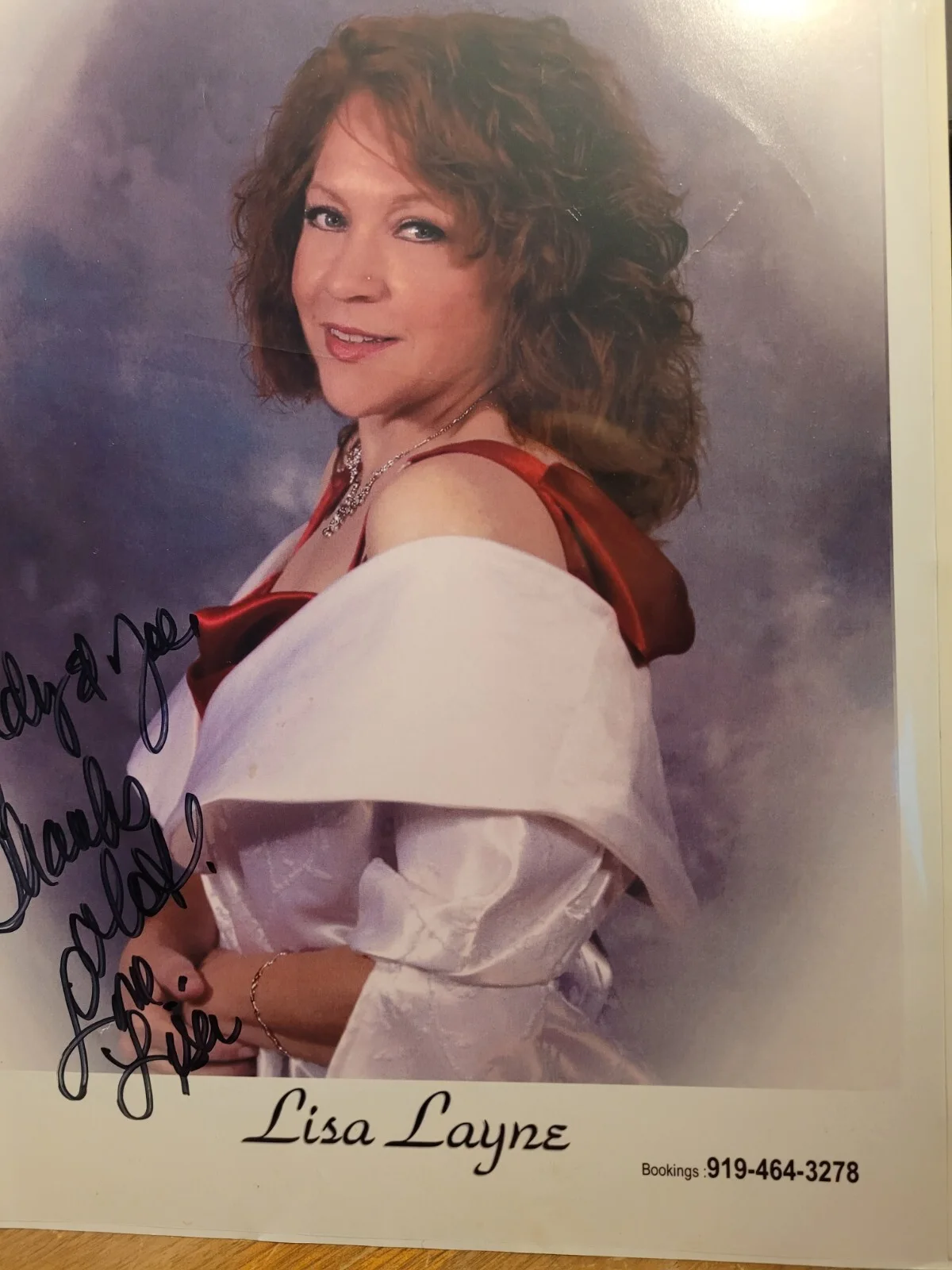 Lisa Layne Signed Autograph, image 4