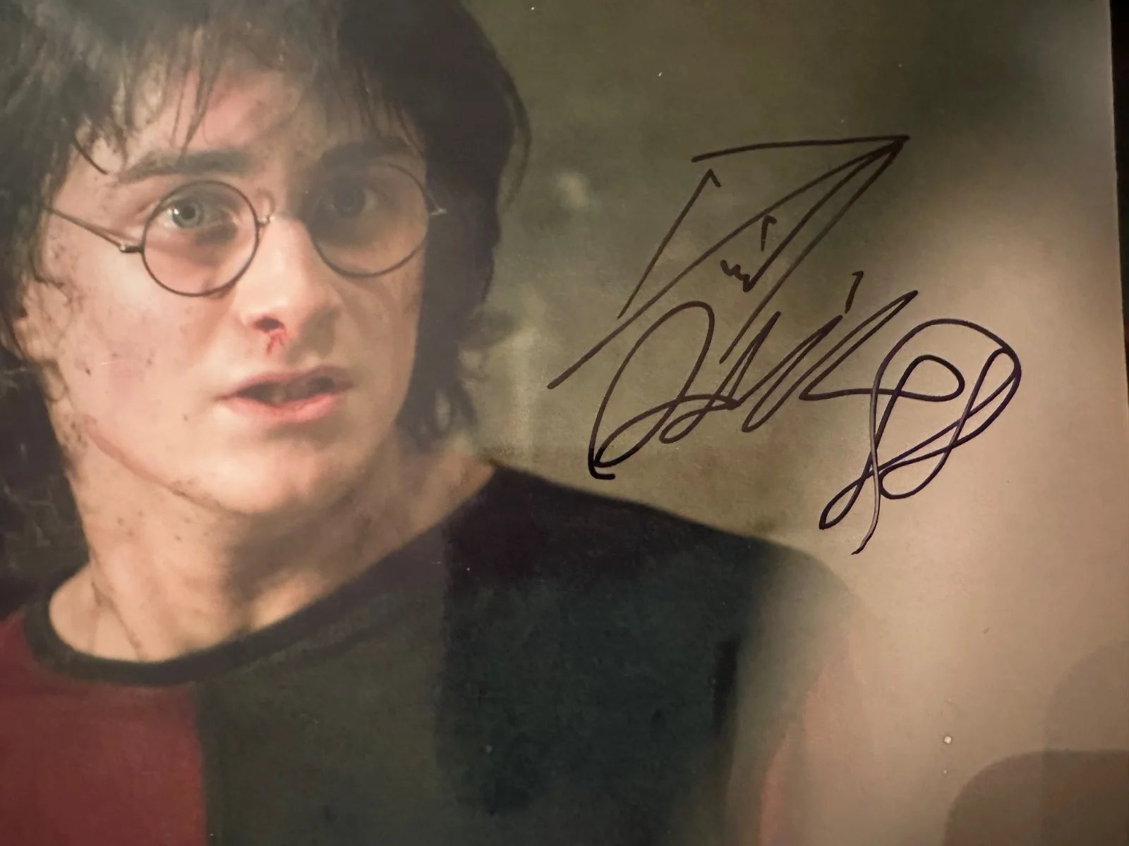 Daniel Radcliffe — Daniel Radcliffe Harry Potter Autograph Signed 8x10 Gtd to Pass JSA Proof, image 2