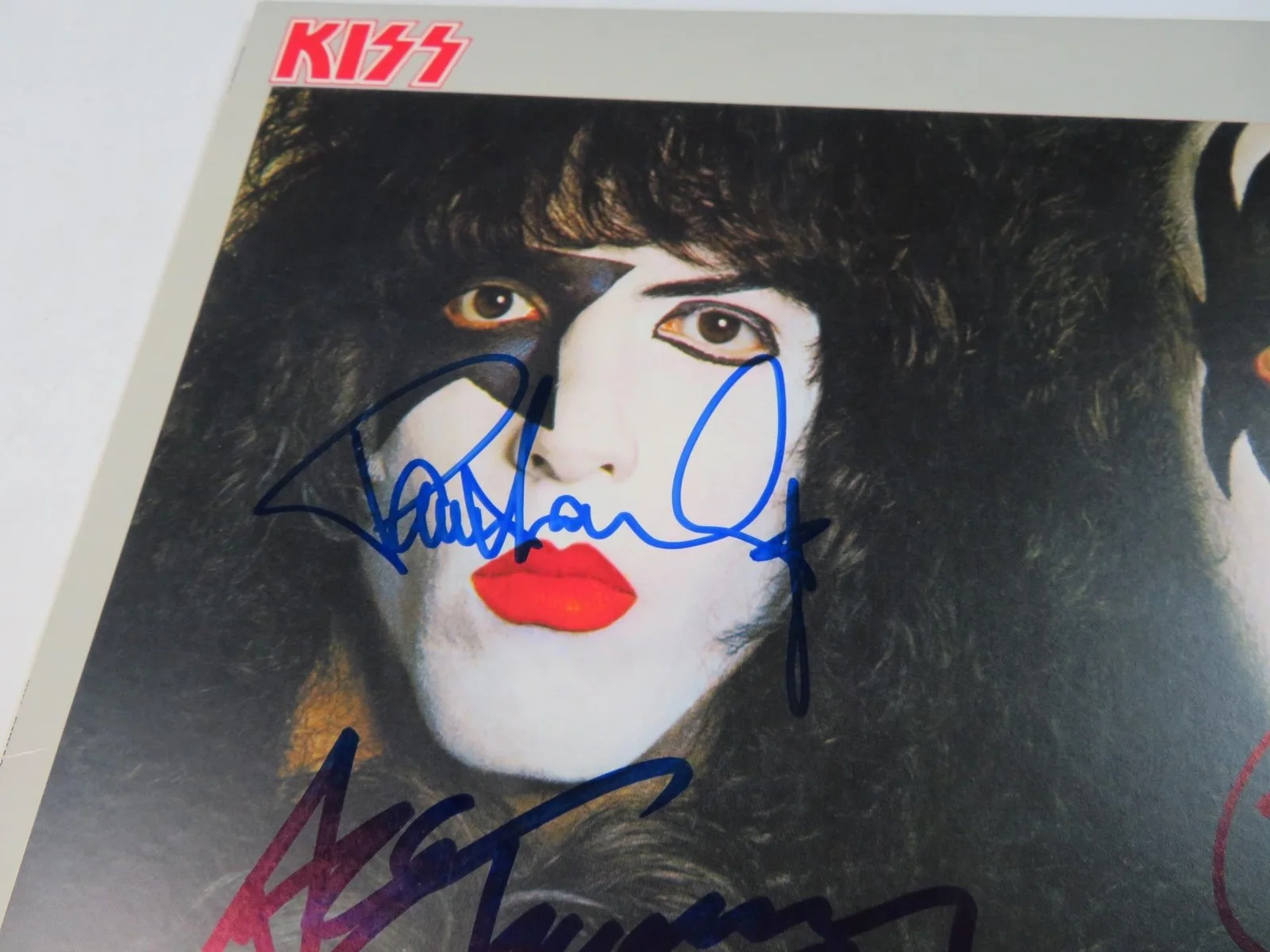KISS Signed Autograph Auto "Dynasty" Album Vinyl LP by 4 JSA BAS, image 3