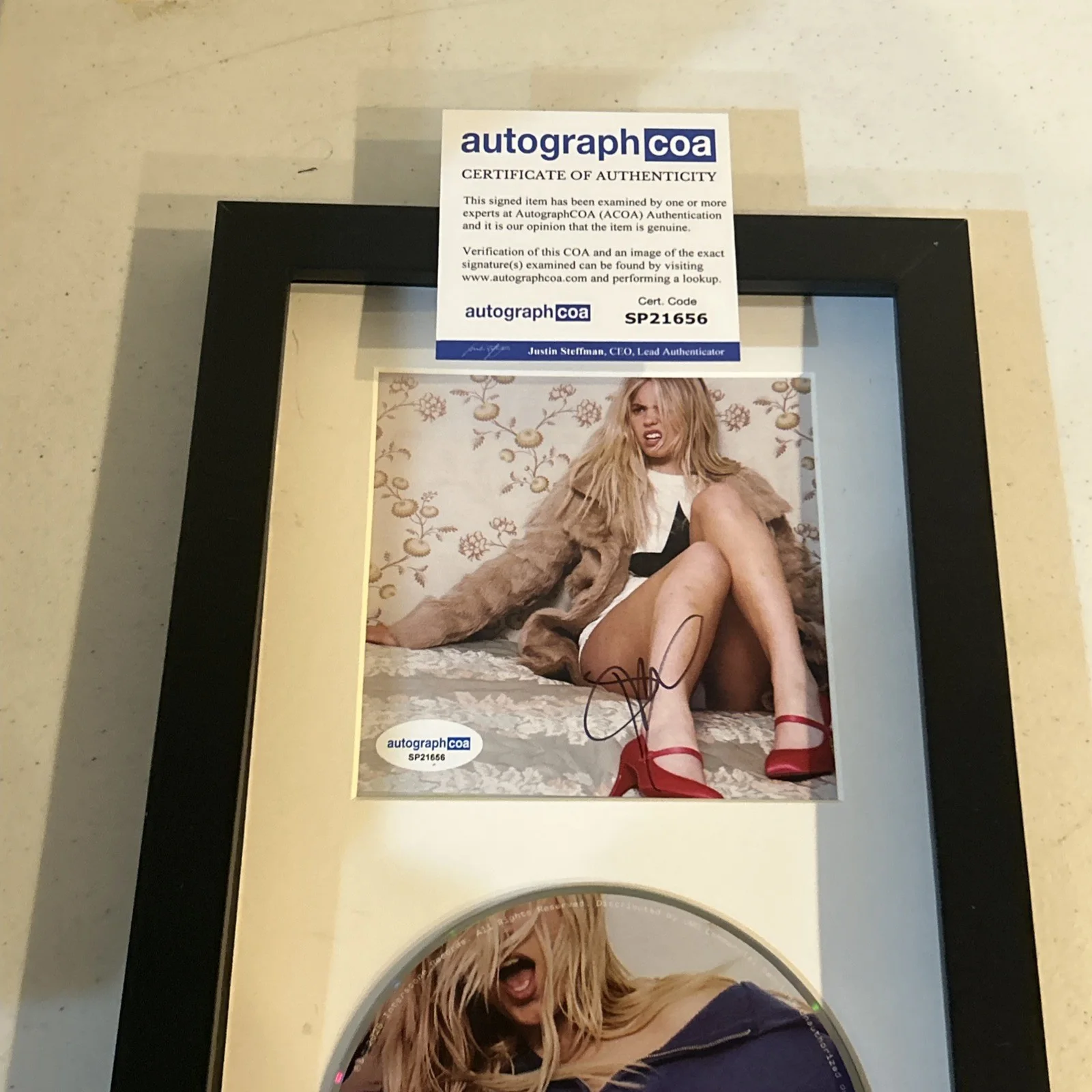 RENEE RAPP SIGNED AUTOGRAPH FRAMED CD DISPLAY ACOA BITE ME, image 3