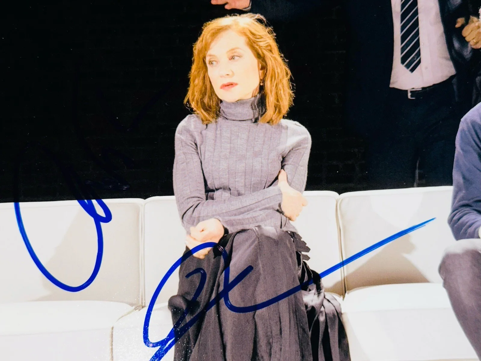 Isabelle Huppert, Chris Noth, Justice Smith — Isabelle Huppert, Chris Noth & Justice Smith signed Mother 8x10 photo. Proof., изображение 3