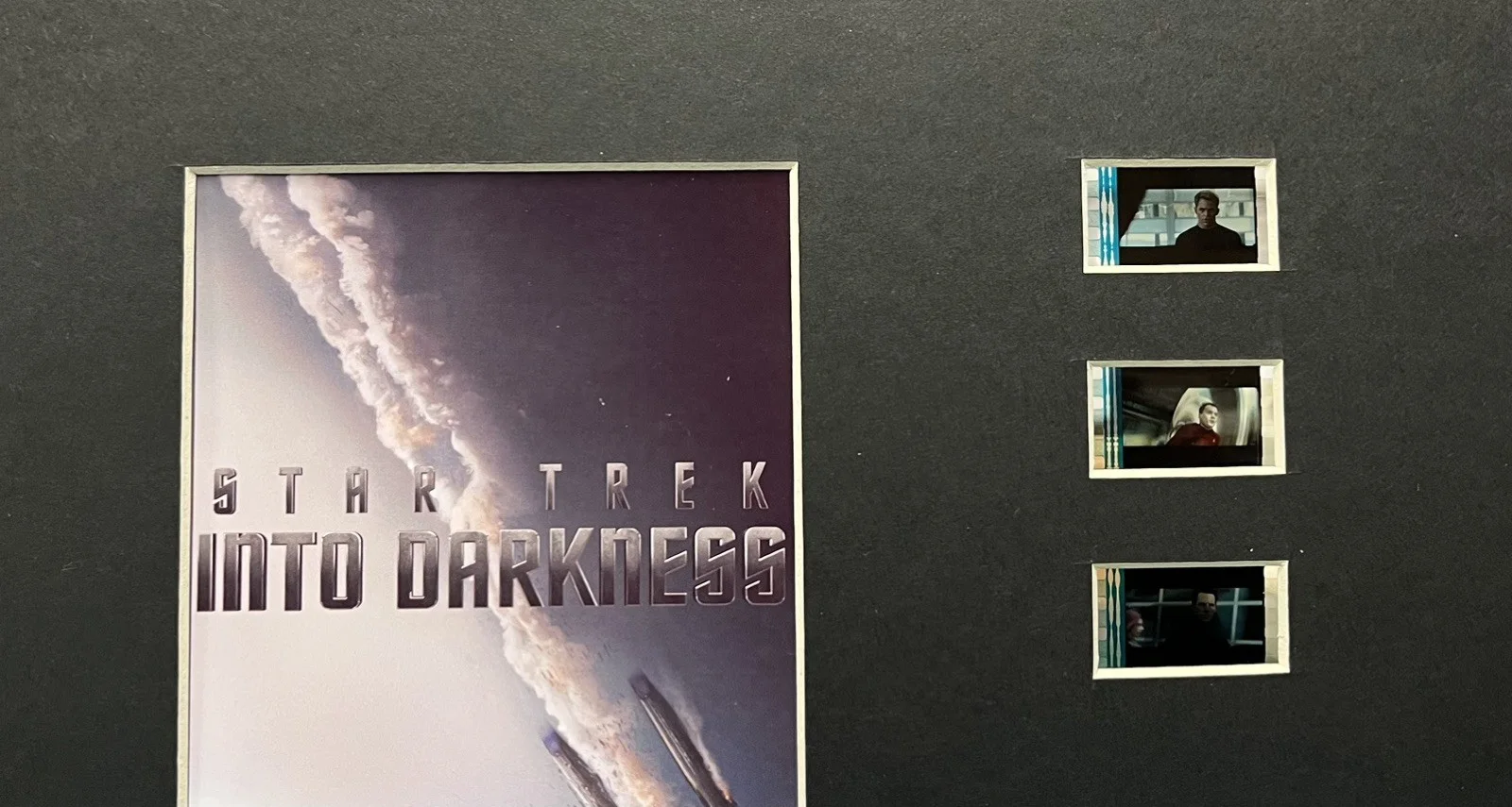 STAR TREK INTO THE DARKNESS . 35mm Film Cell Mounted Display, изображение 3