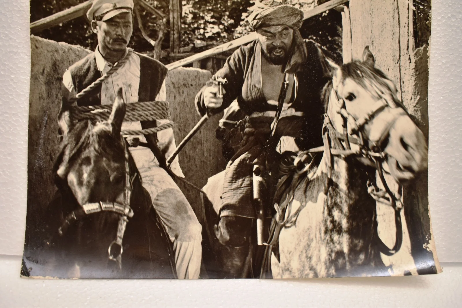 Vintage Soviet Lobby Card The Seventh Bullet 1973 Uzbekfilm Horseback Battle USS, изображение 4
