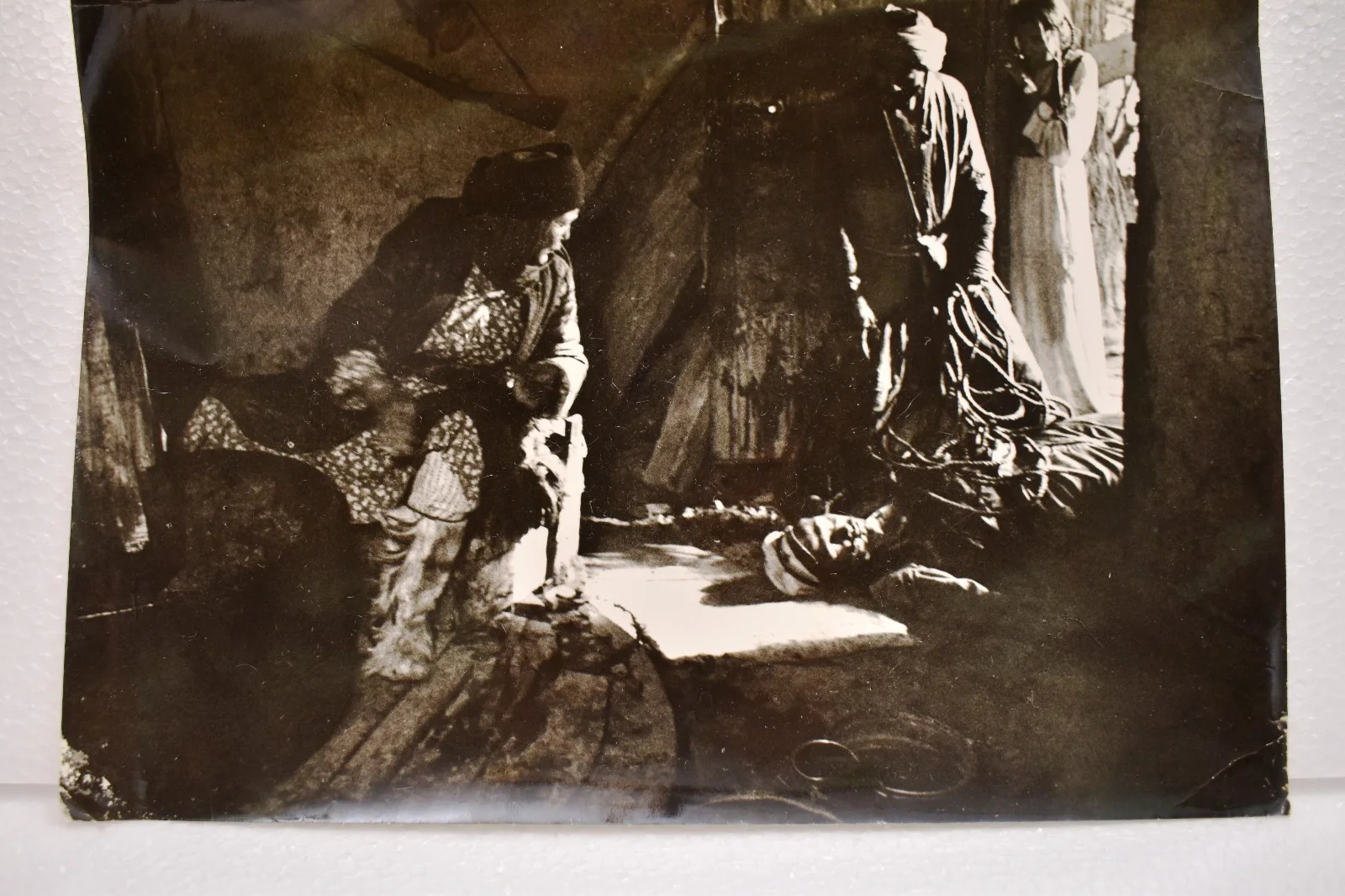 Vintage Soviet Lobby Card The Seventh Bullet 1973 Uzbekfilm USSR Interior Scene, изображение 5