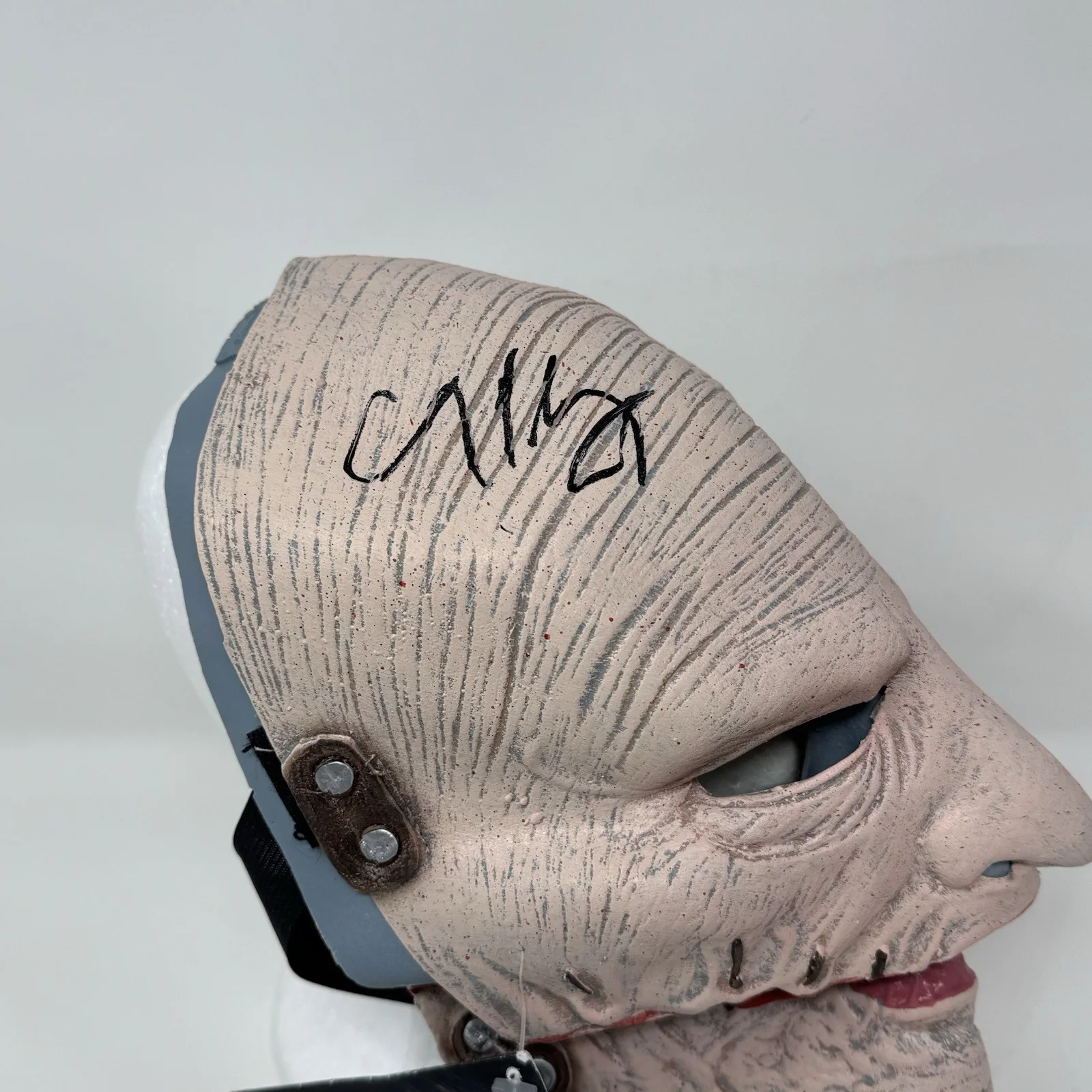 Corey Taylor Signed Autographed Slipknot Mask Gray Chapter Beckett Witnessed COA, изображение 2