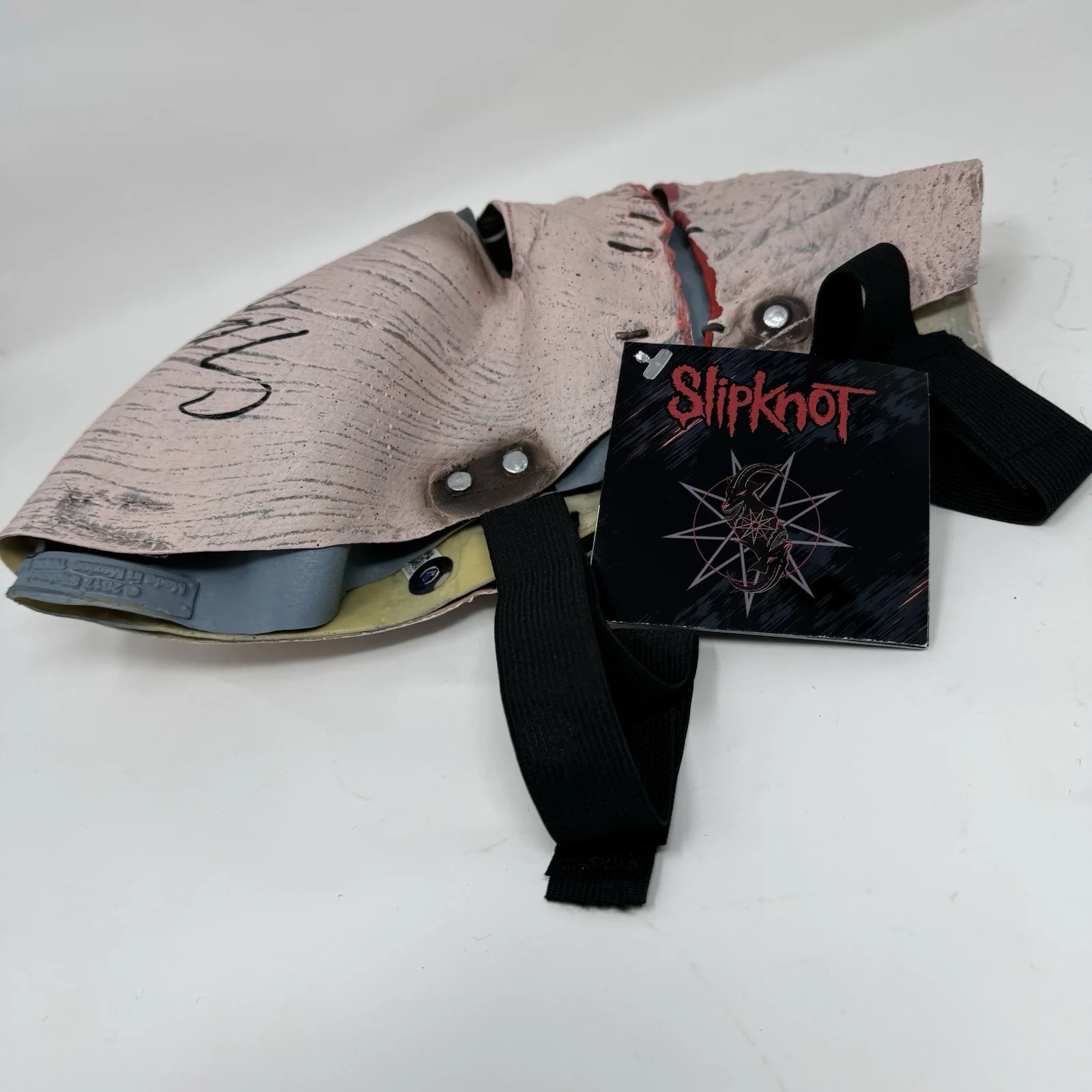 Corey Taylor Signed Autographed Slipknot Mask Gray Chapter Beckett Witnessed COA, image 5