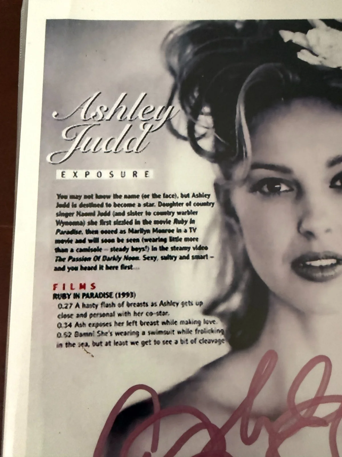 Ashley Judd — Ashley Judd Hand Signed 11 x 8 1/2" Photo PSA/ DNA Auto Autographed Kentucky COA, image 4