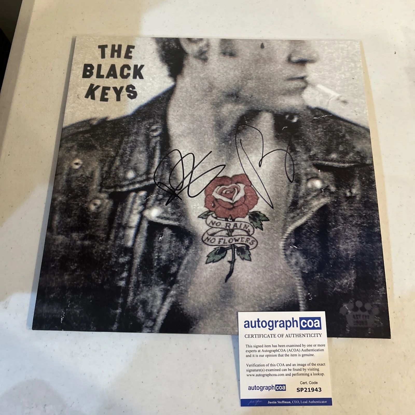 THE BLACK KEYS SIGNED AUTOGRAPH VINYL ACOA NO RAIN NO FLOWERS RECORD LP, image 2