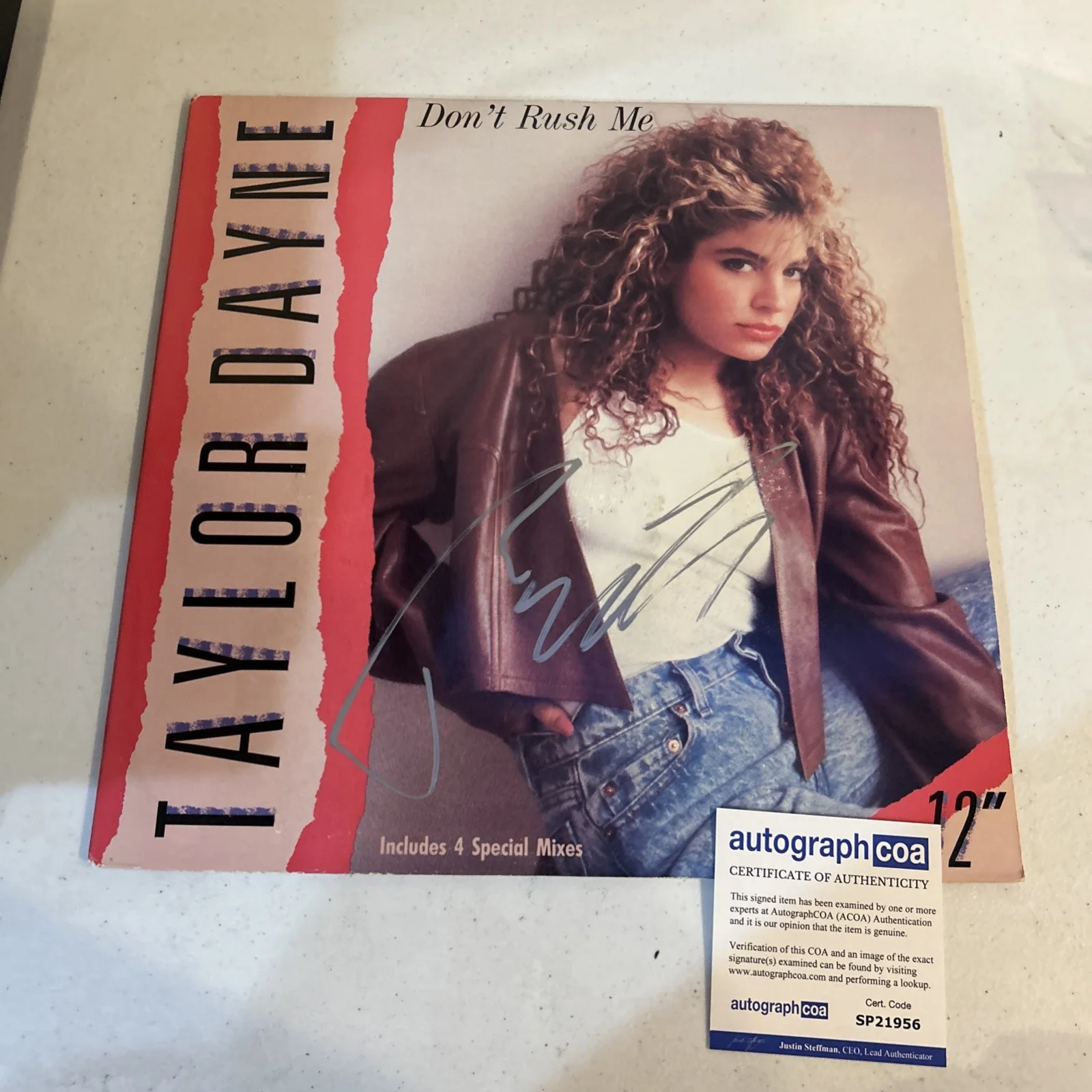 TAYLOR DAYNE SIGNED AUTOGRAPH VINYL ALBUM ACOA DONT RUSH ME RECORD LP, image 2