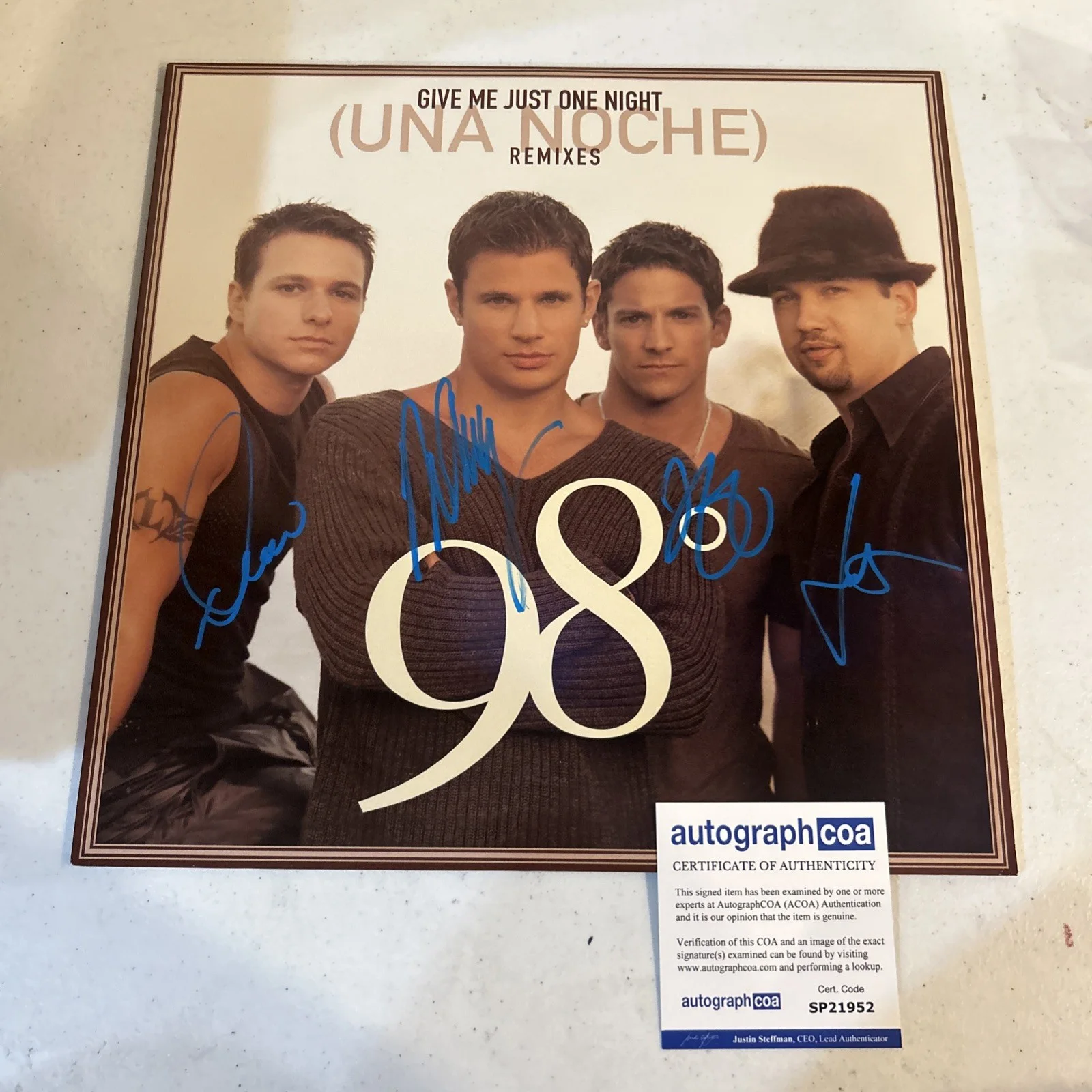 98 DEGREES SIGNED AUTOGRAPH VINYL ALBUM ACOA GIVE ME JUST ONE NIGHT RECORD LP, image 2