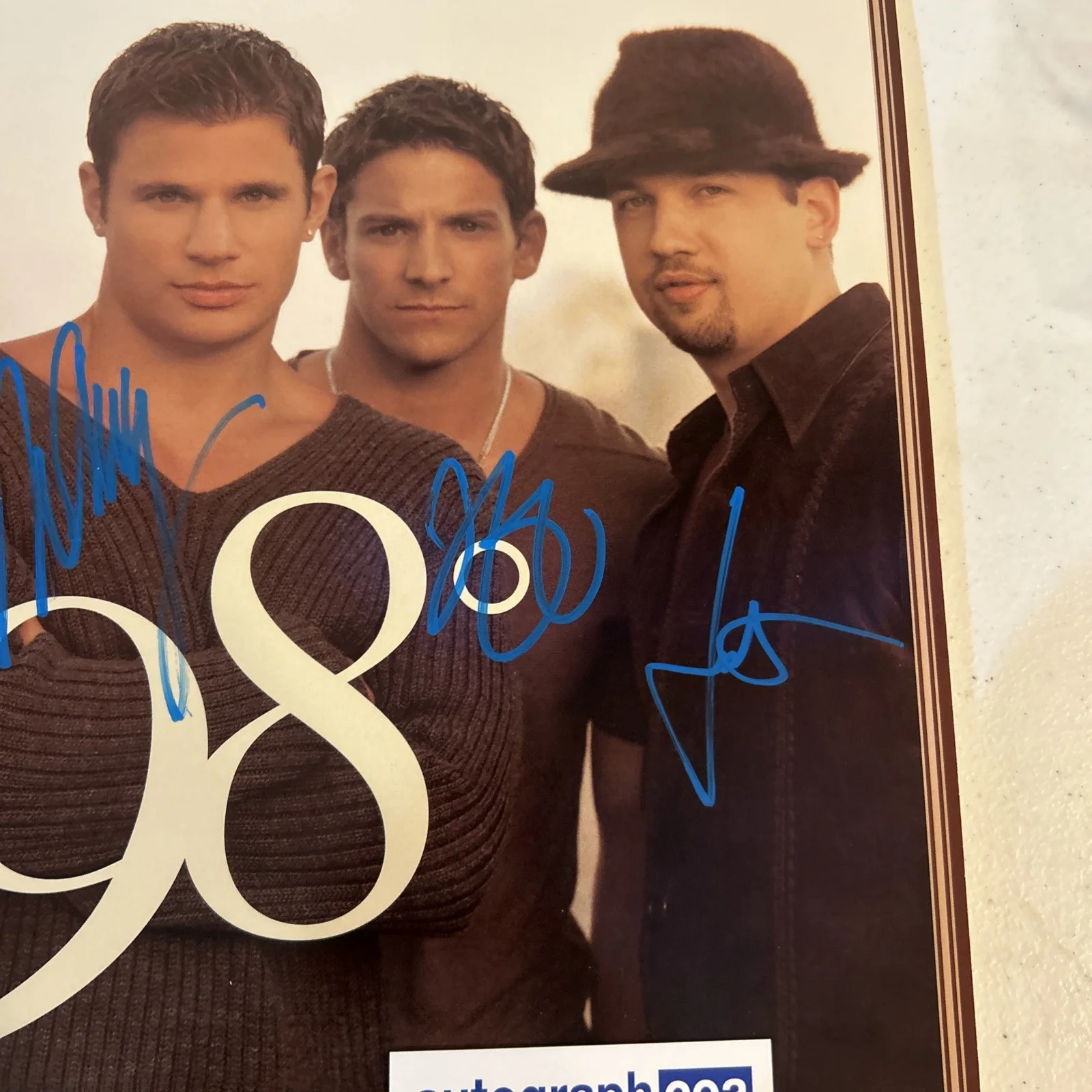 98 DEGREES SIGNED AUTOGRAPH VINYL ALBUM ACOA GIVE ME JUST ONE NIGHT RECORD LP, image 4