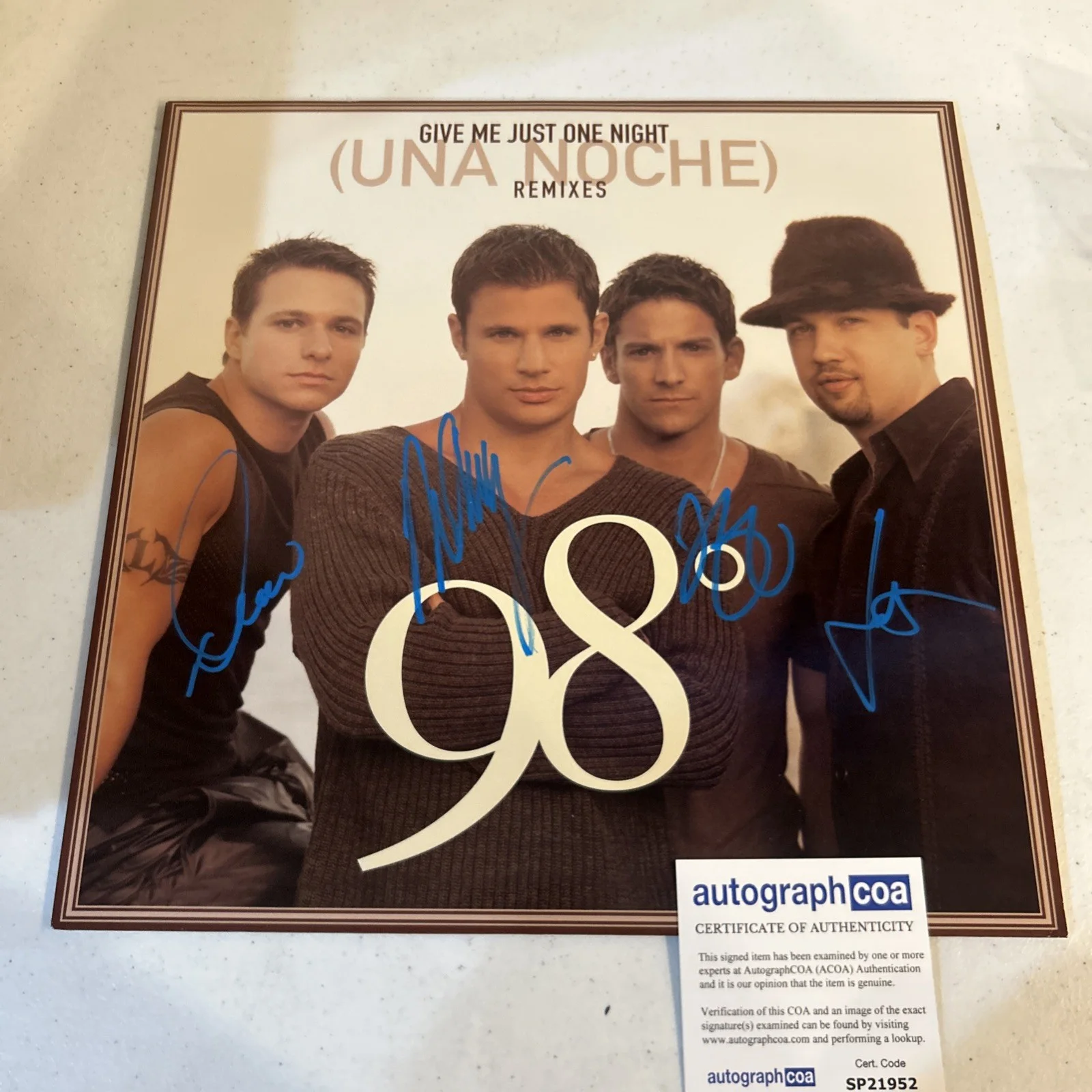 98 DEGREES SIGNED AUTOGRAPH VINYL ALBUM ACOA GIVE ME JUST ONE NIGHT RECORD LP, image 5