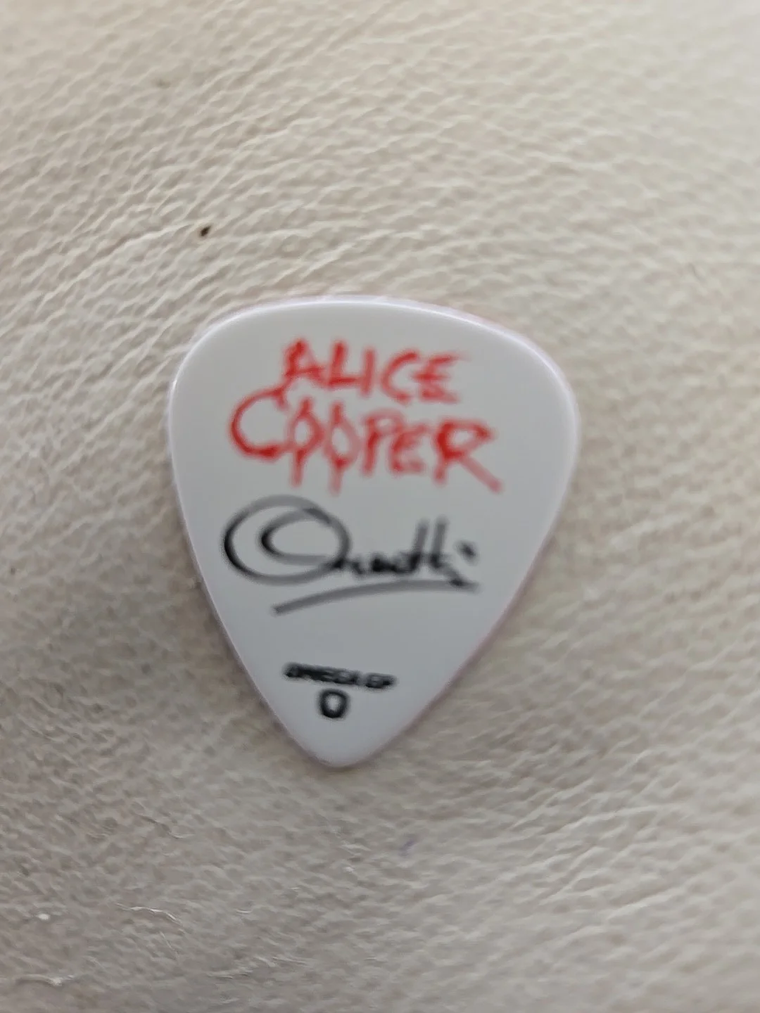 ORIANTHI GUITAR PIC PLAYED WITH ALICE COOPER MICHAEL JACKSON HERSELF, image 2
