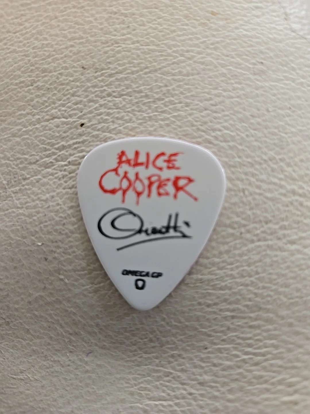 ORIANTHI GUITAR PIC PLAYED WITH ALICE COOPER MICHAEL JACKSON HERSELF, image 2