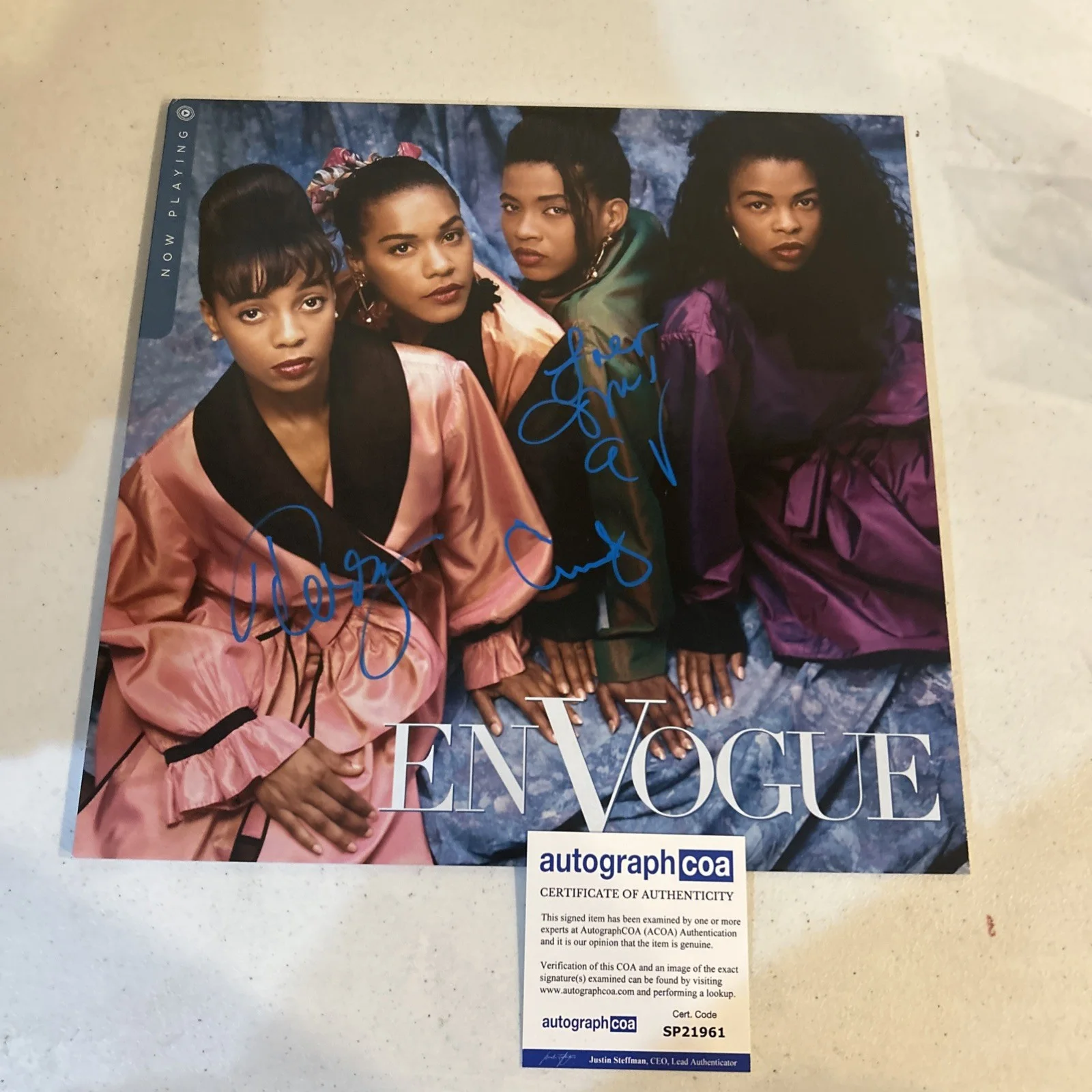 EN VOGUE SIGNED AUTOGRAPH VINYL ALBUM ACOA “ NOW PLAYING” RECORD LP, изображение 2