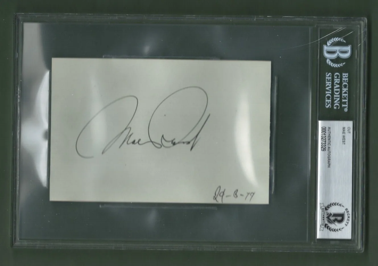 Mae West — Mae West Autographed Legendary Actress 3x5 Cut Signature Beckett BAS Certified