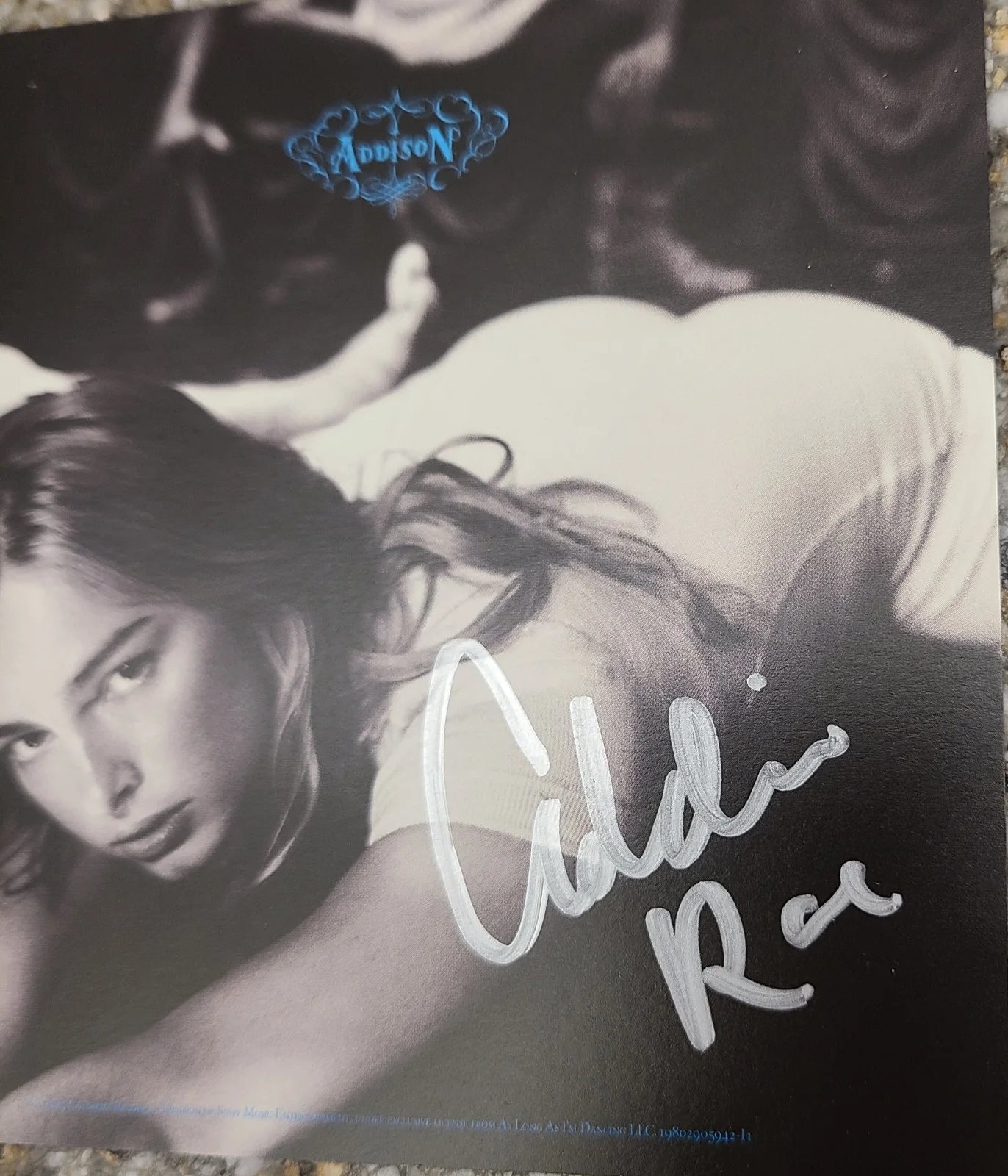 Addison Rae CD SIGNED - Diet Pepsi High Fashion Headphones On, изображение 3
