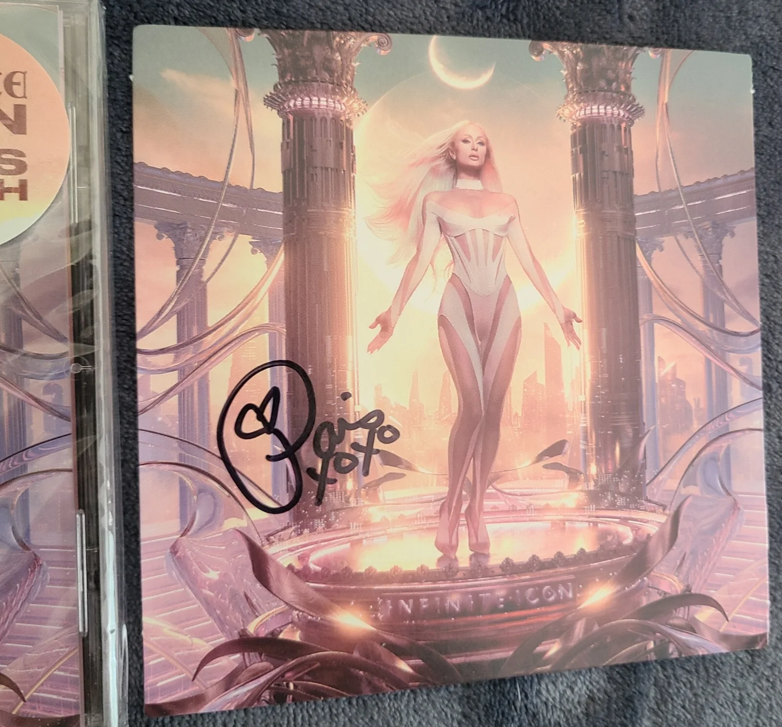 Paris Hilton SIGNED CD Infinite Icon BRAND NEW 2024 Autographed Card, image 2