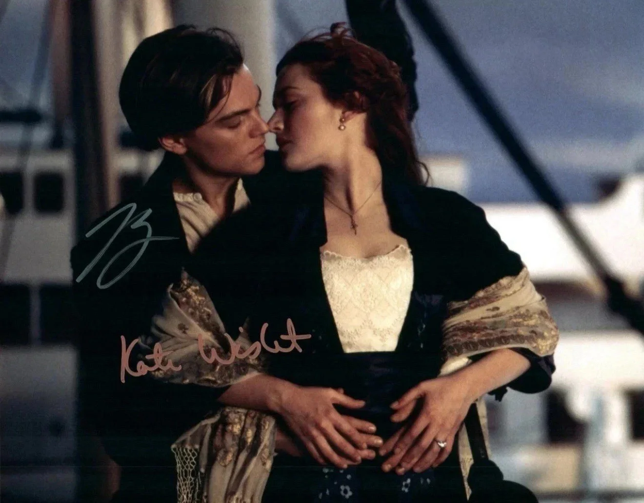 KATE WINSLETT LEONARDO DICAPRIO — TITANIC 8X10 SIGNED PHOTO LEONARDO DICAPRIO KATE WINSLET AUTOGRAPH REPRINT