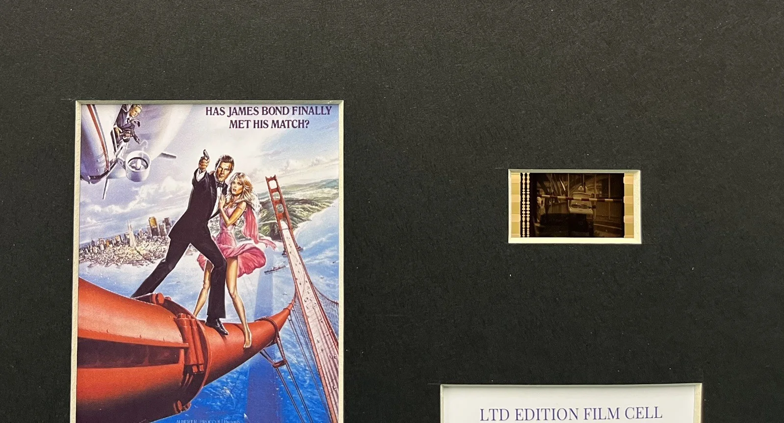 007 JAMES BOND. A VIEW TO A KILL . 35mm Film Cell Mounted Display, изображение 2