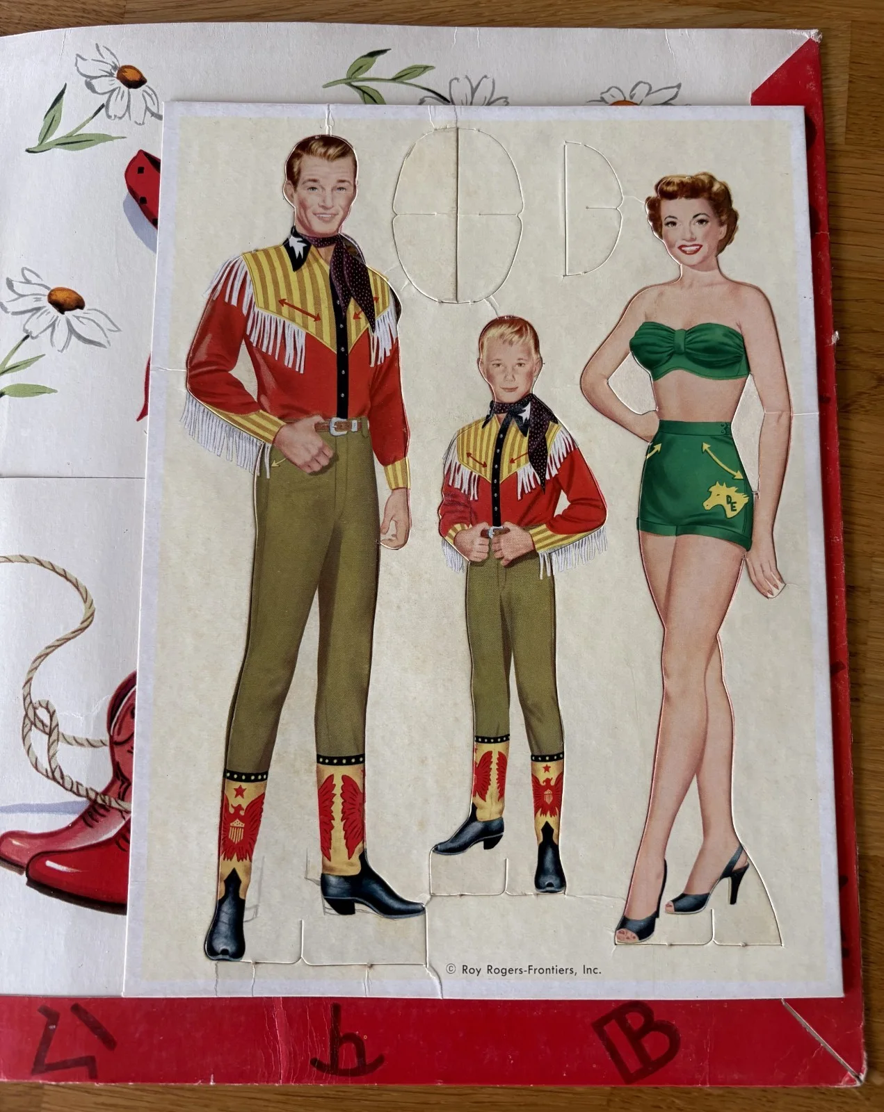 ROY ROGERS DALE EVANS AND RUSTY 1957 DRESSING DOLLS BOOK UNUSED, image 4