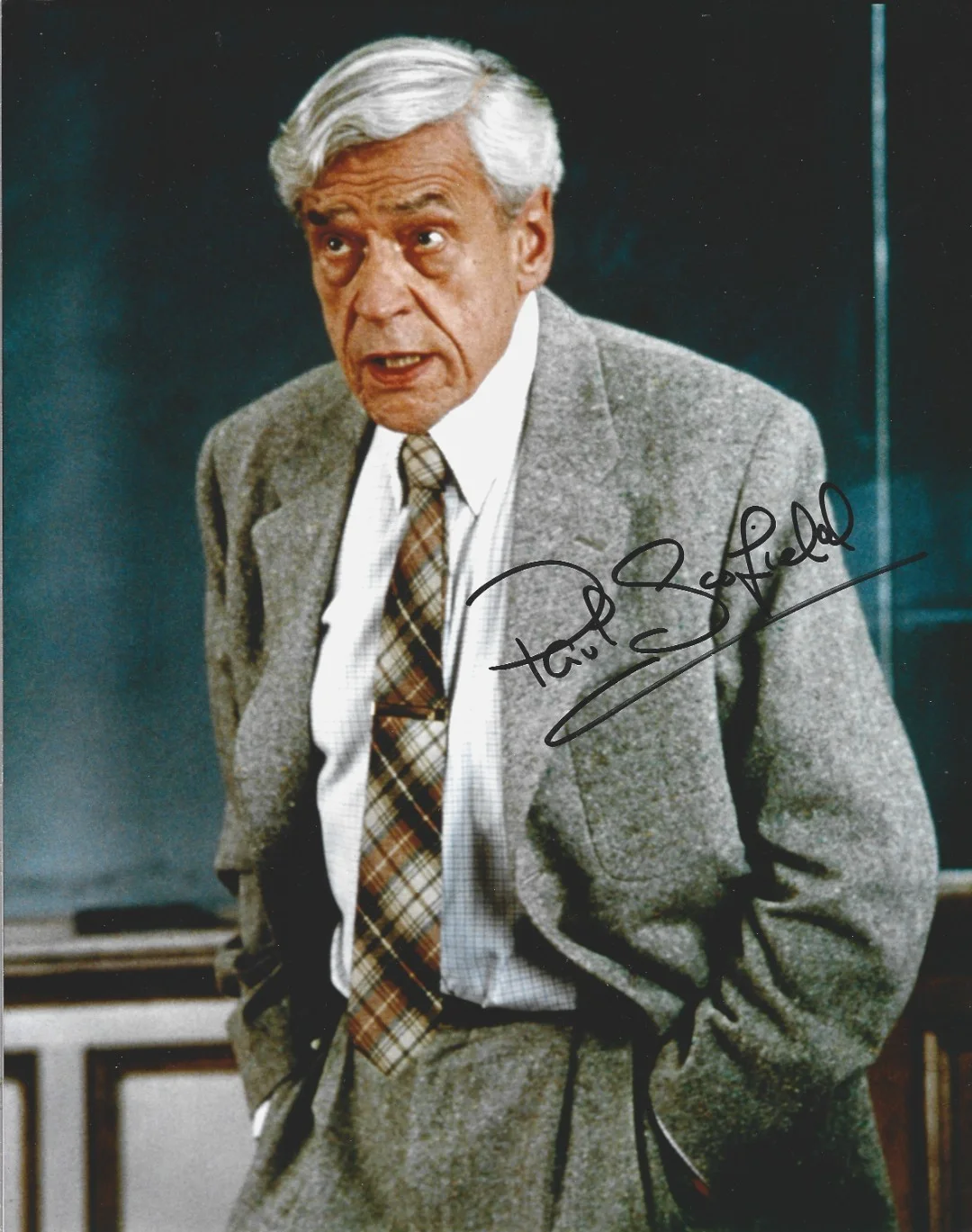 Paul Scofield — Paul Scofield REAL hand SIGNED 8x10" Photo COA Autographed Actor Hamlet
