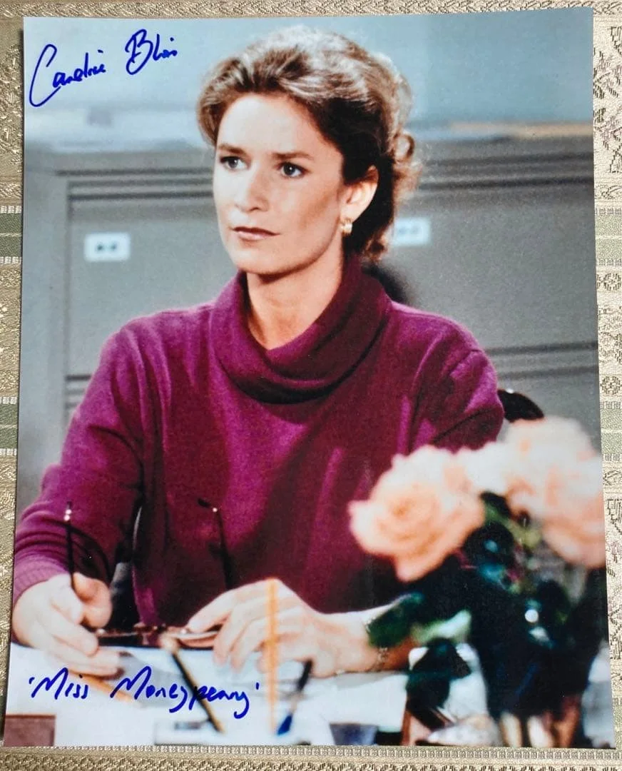 Set of five autographs by Caroline Bliss, who played Miss Moneypenny in the 007, изображение 2