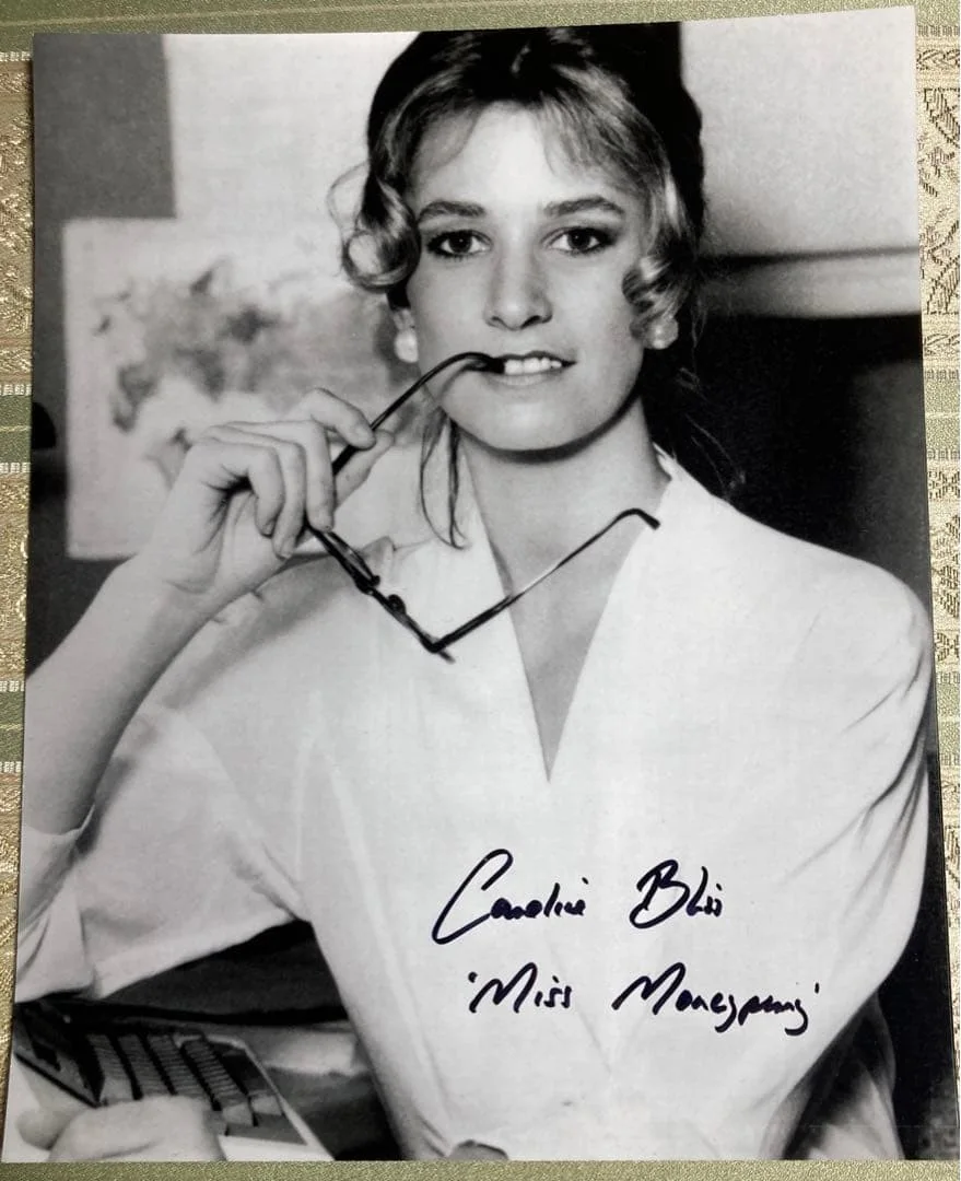 Set of five autographs by Caroline Bliss, who played Miss Moneypenny in the 007, изображение 3