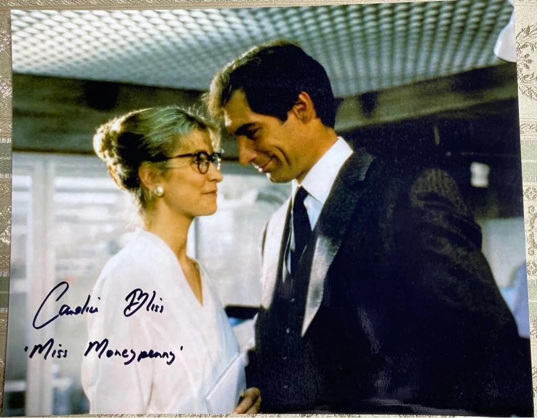 Set of five autographs by Caroline Bliss, who played Miss Moneypenny in the 007, изображение 5