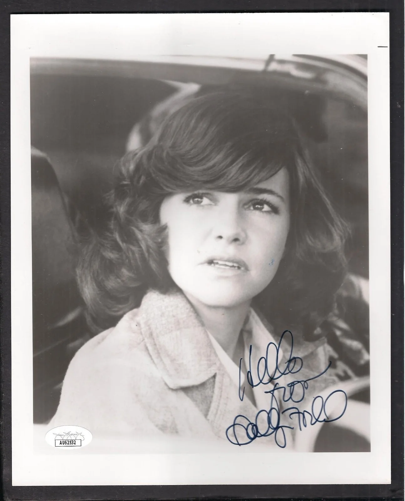 Sally Field — Sally Field Autographed 8x10-JSA COA Academy Award Winning Movie Star Actress