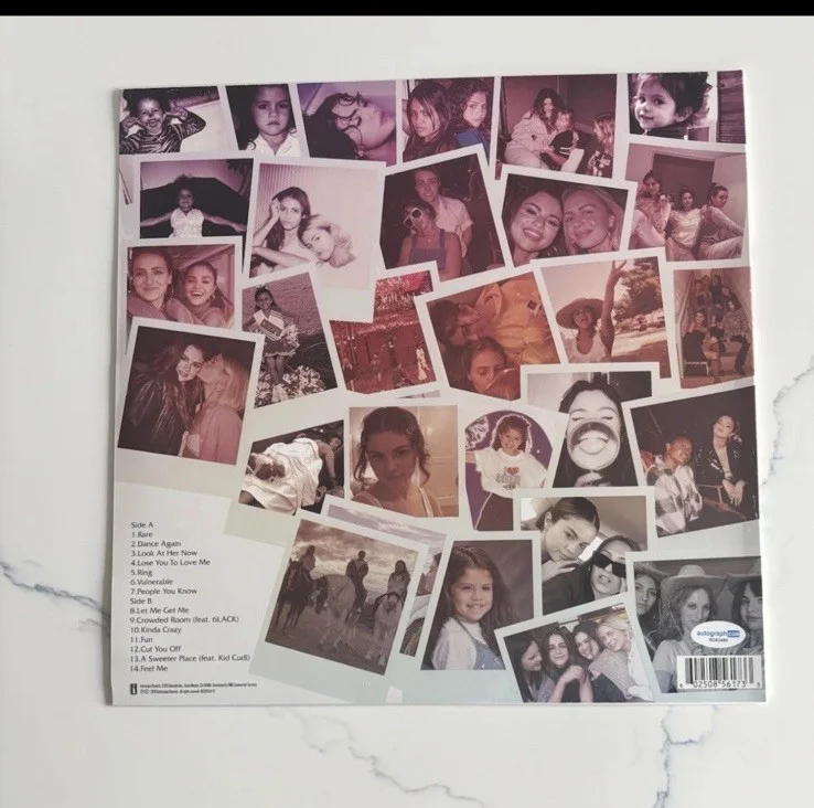 Selena Gomez RARE Autographed Signed Vinyl Album ACOA, изображение 2
