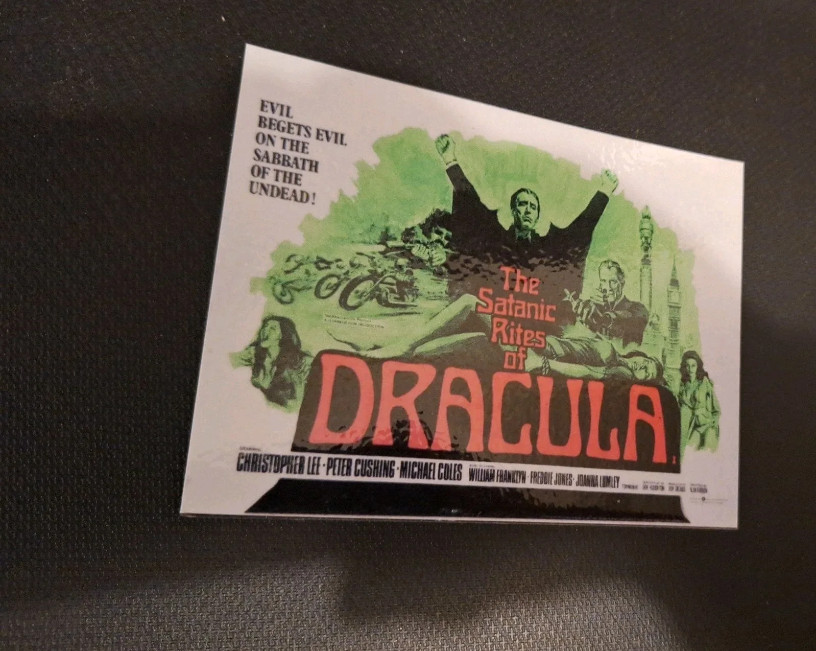 Hammer Film "The Satanic Rites Of Dracula" 1974 UK Quad Poster Modern Postcard, изображение 2