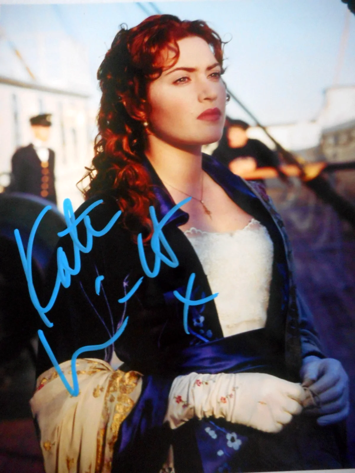 Kate Winslet — Kate Winslet signed TITANIC Rose Young Pretty 8x10 Photo W/COA & Holo, image 2