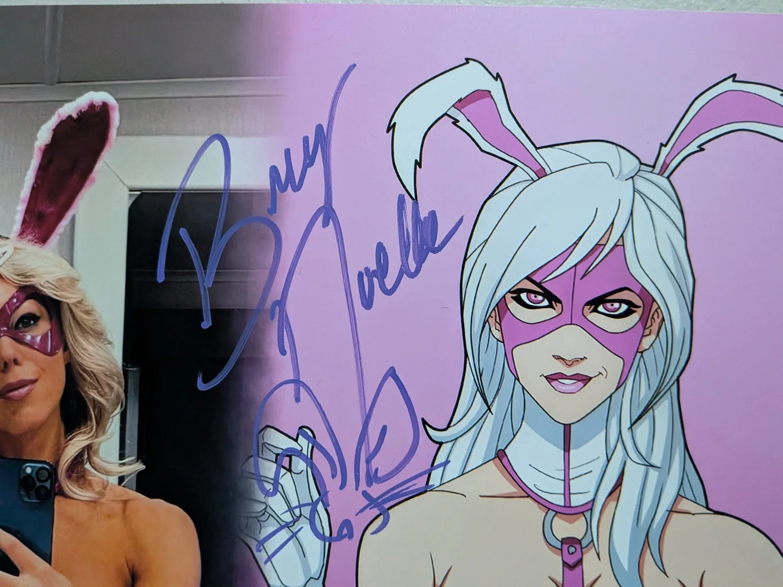 BREY NOELLE Signed 8x10 Photo White Rabbit Peacemaker DC Comics Auto JSA QR A, image 2